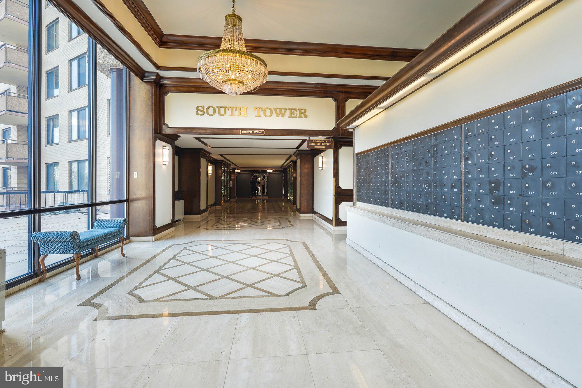 PROMENADE TOWERS - Residential