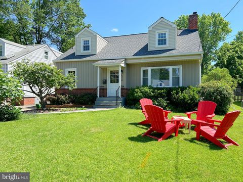 524 GREENWICH STREET FALLS CHURCH VA 22046