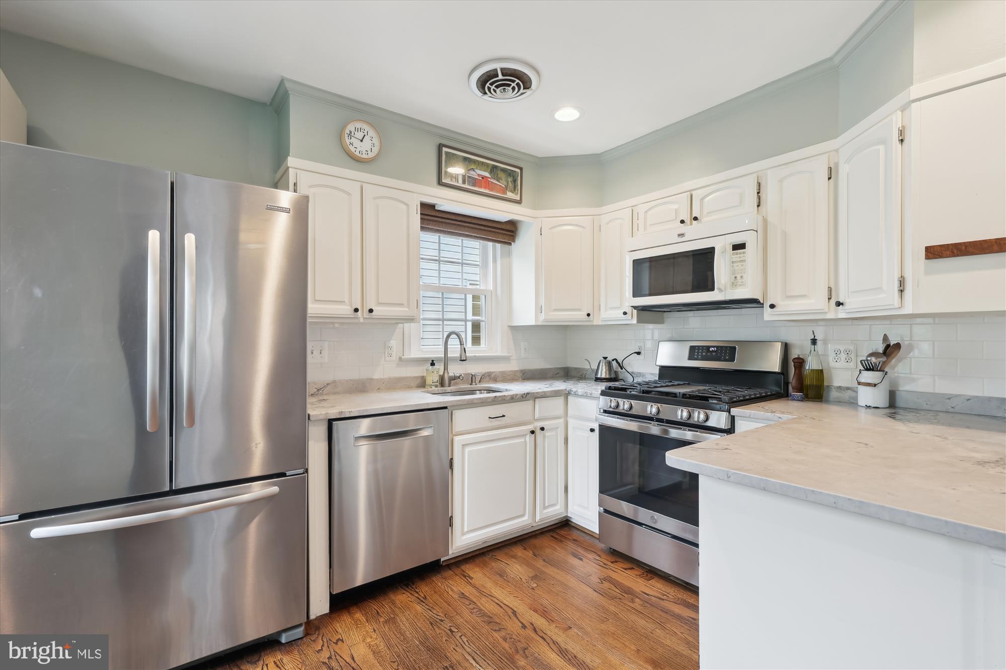 524 GREENWICH STREET