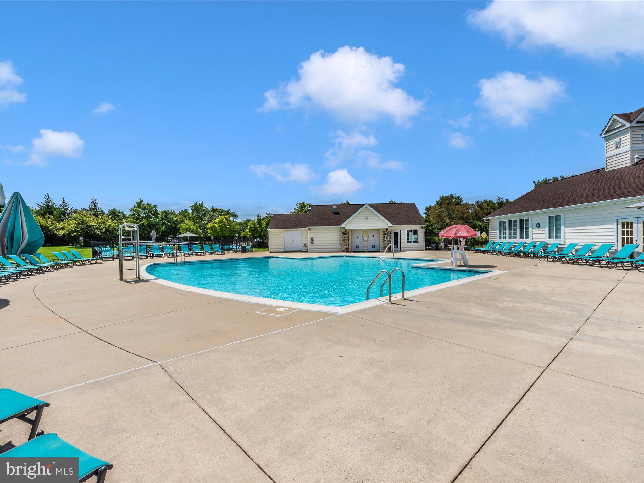 WELLINGTON TRACE - Residential