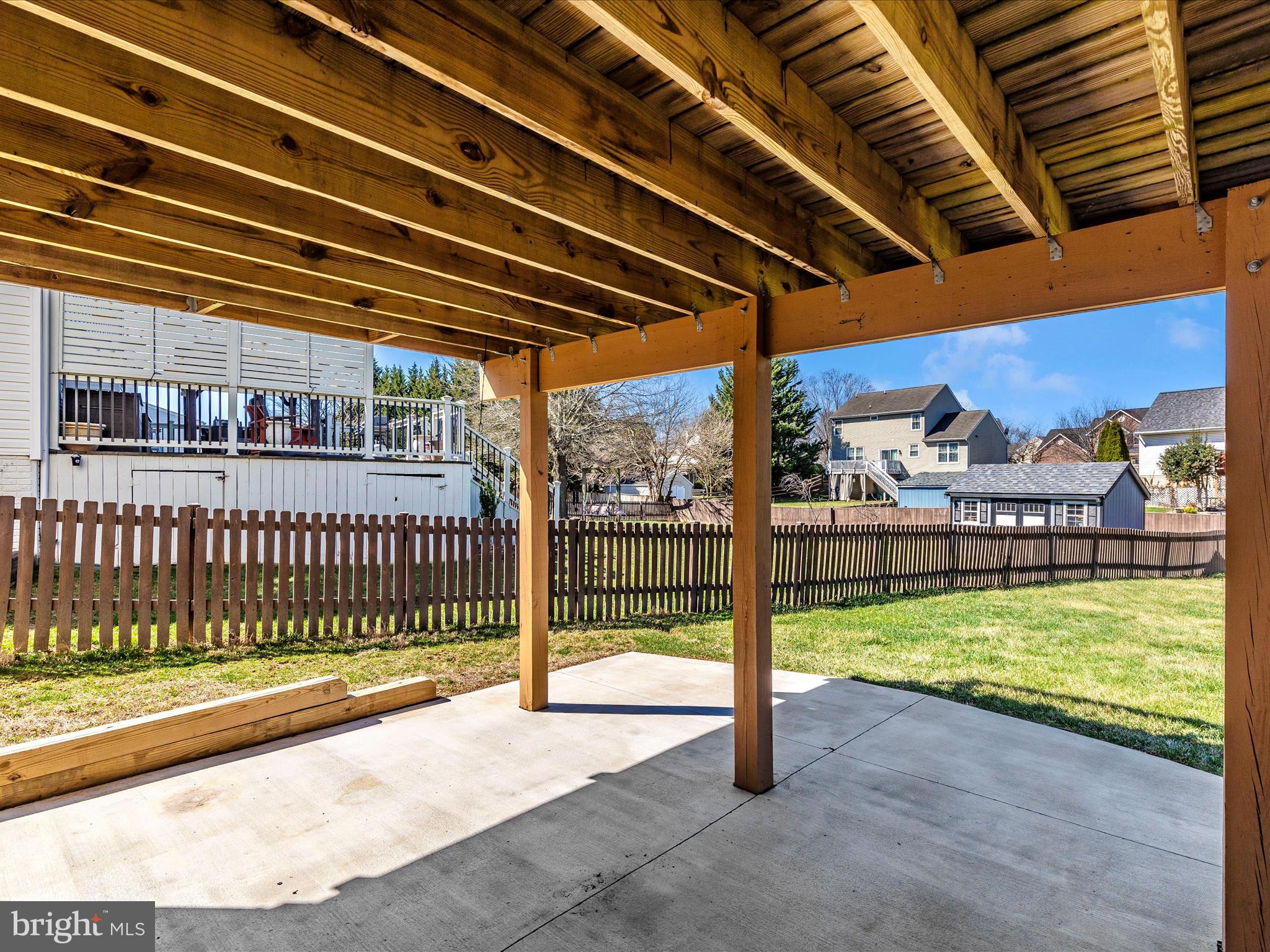 WELLINGTON TRACE - Residential