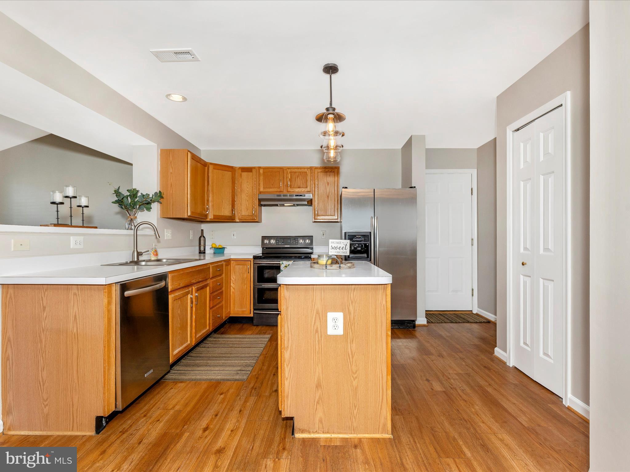 WELLINGTON TRACE - Residential