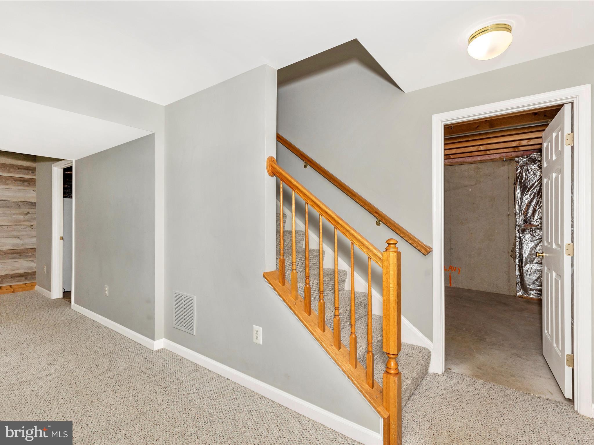 WELLINGTON TRACE - Residential