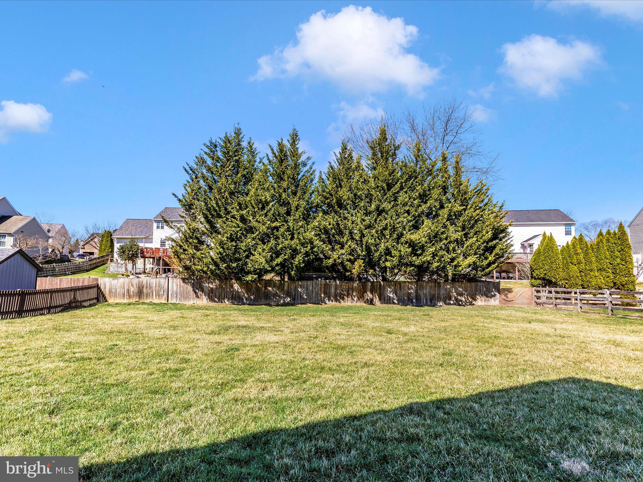 WELLINGTON TRACE - Residential