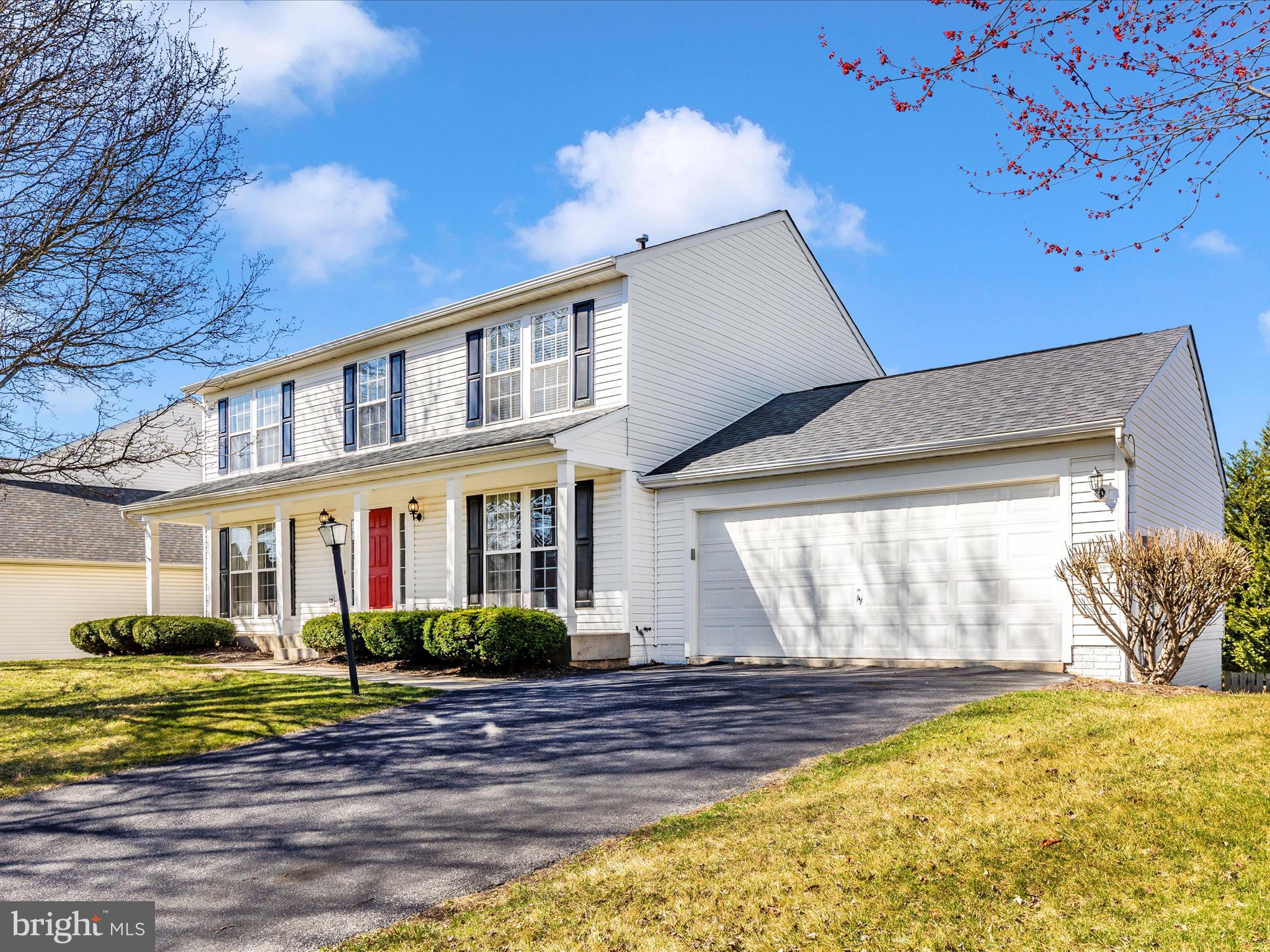 WELLINGTON TRACE - Residential