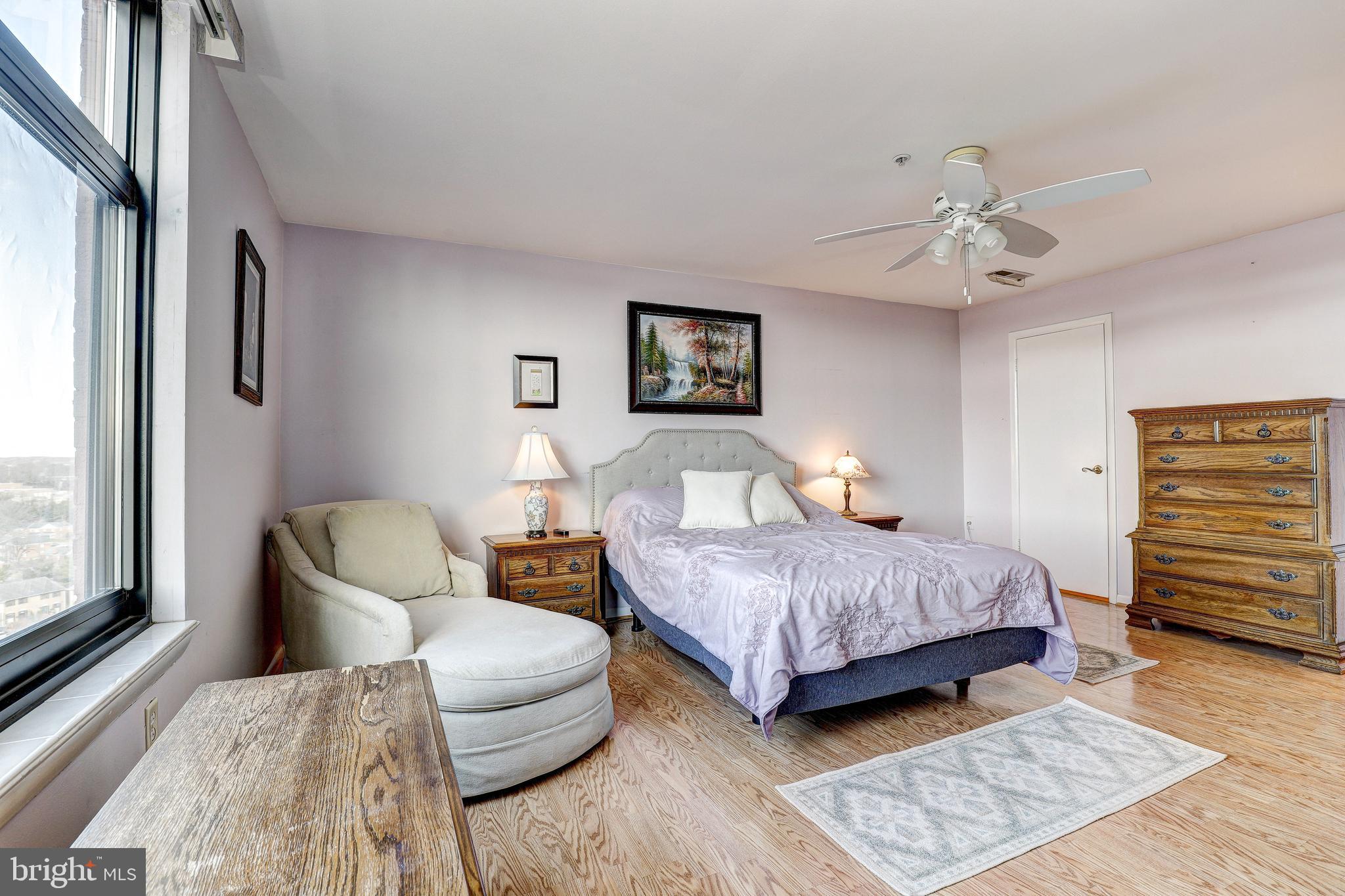 DULANEY TOWERS - Residential