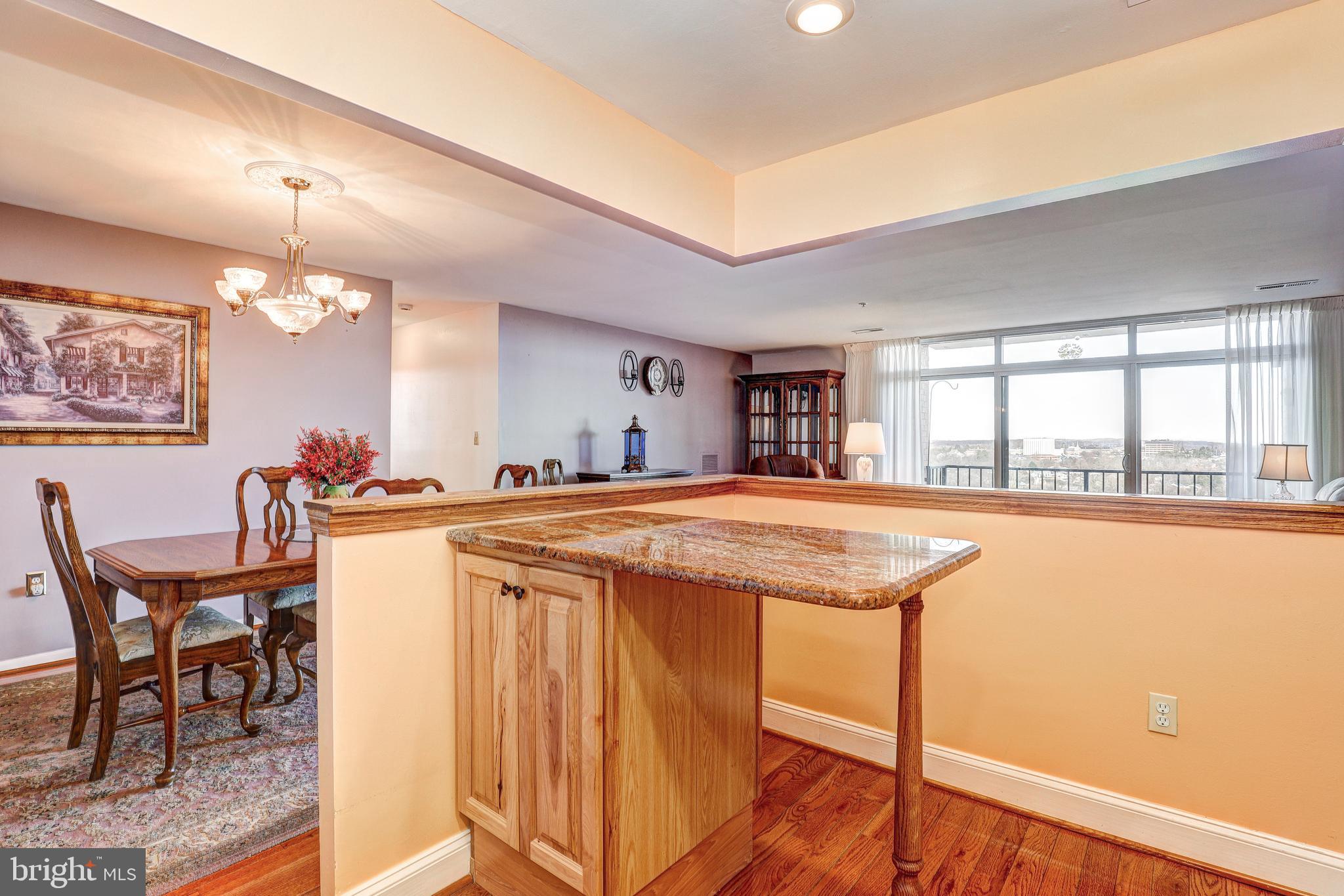 DULANEY TOWERS - Residential