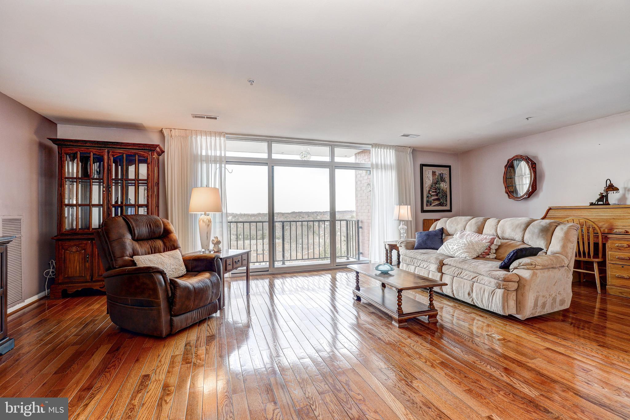 DULANEY TOWERS - Residential