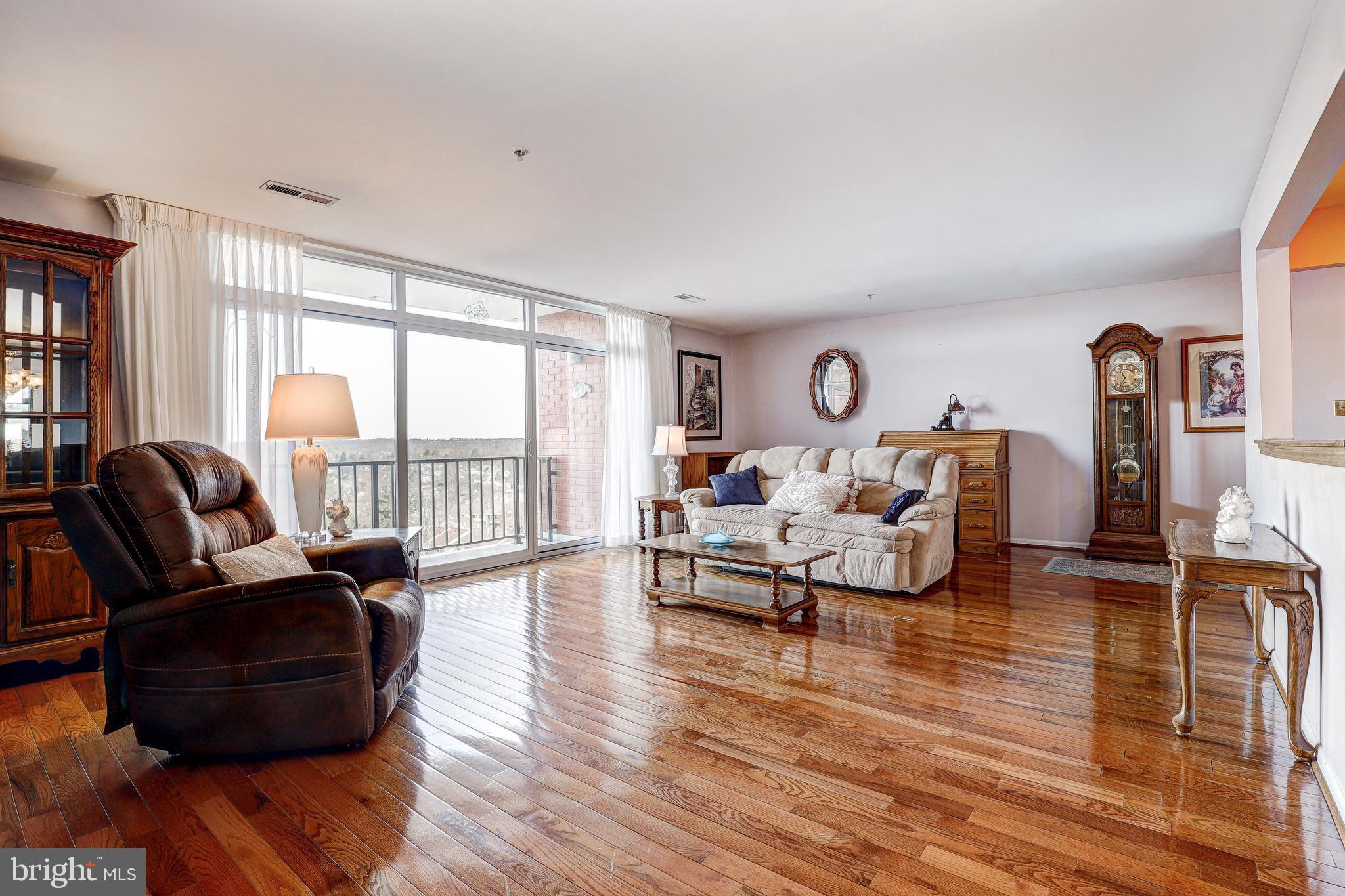 DULANEY TOWERS - Residential