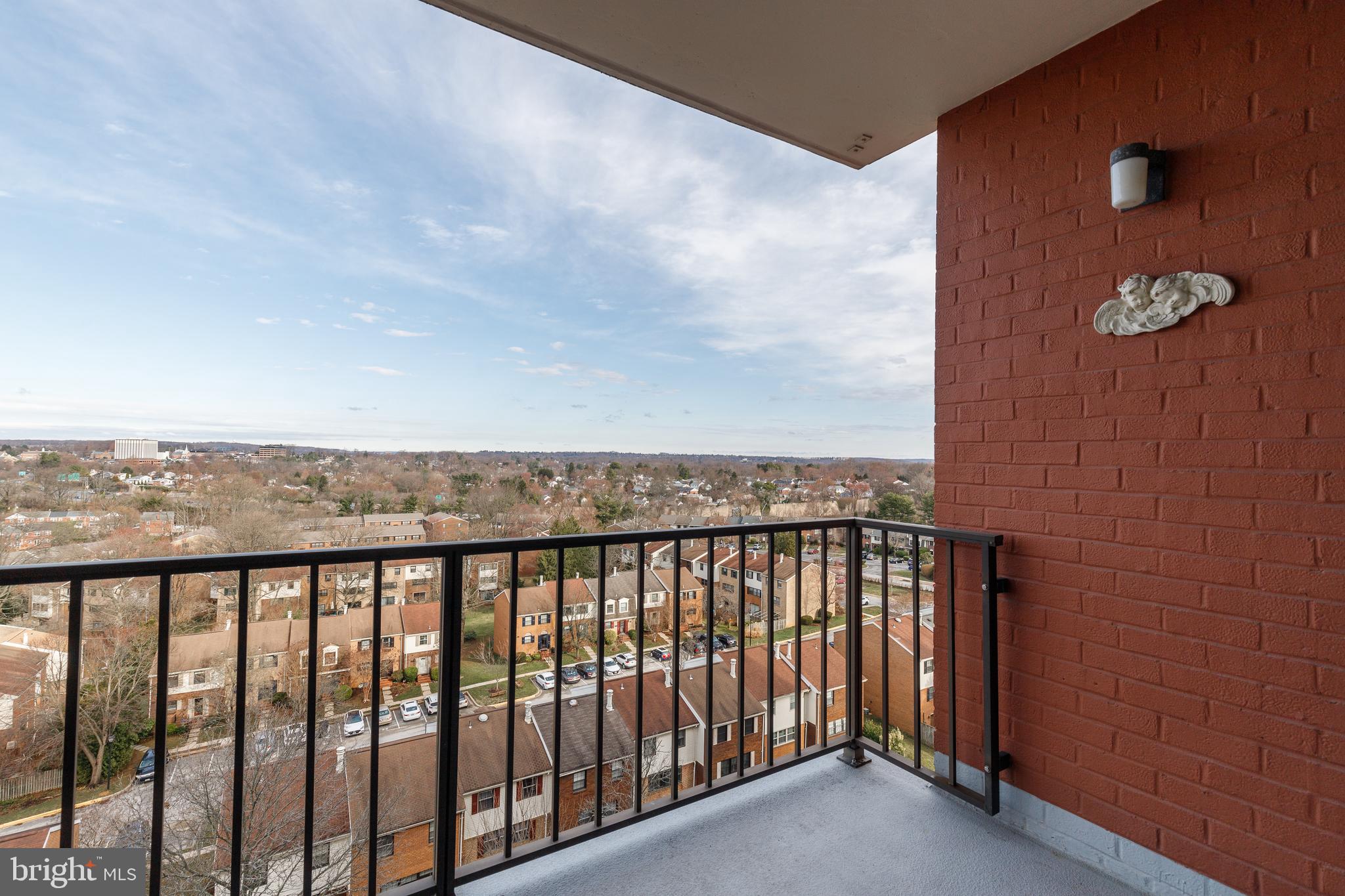 DULANEY TOWERS - Residential