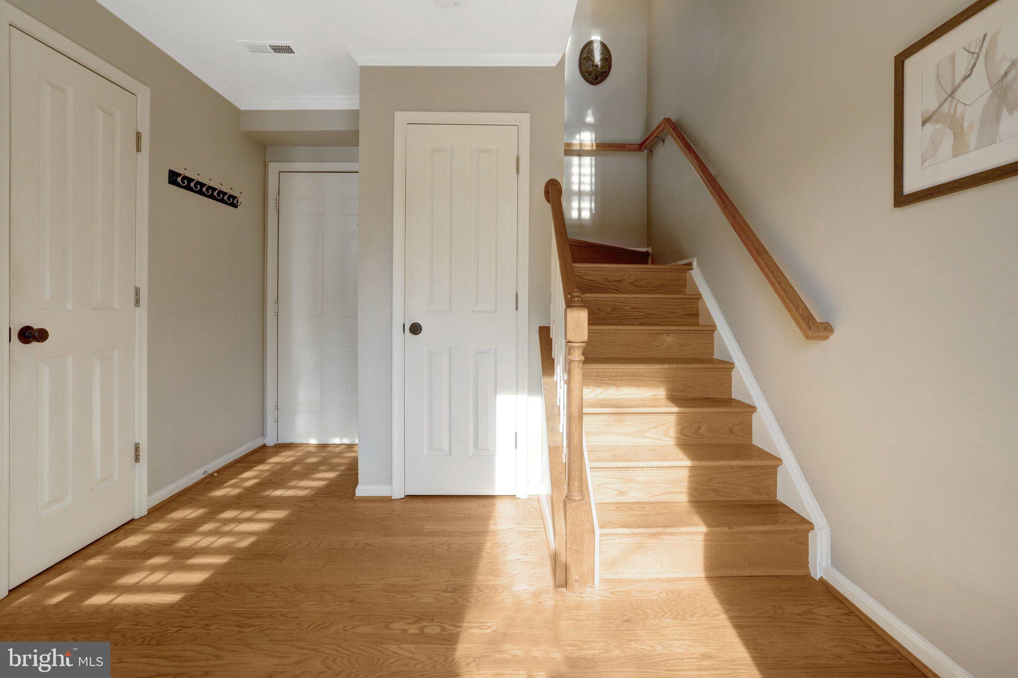 2422 N HAMPTON DRIVE