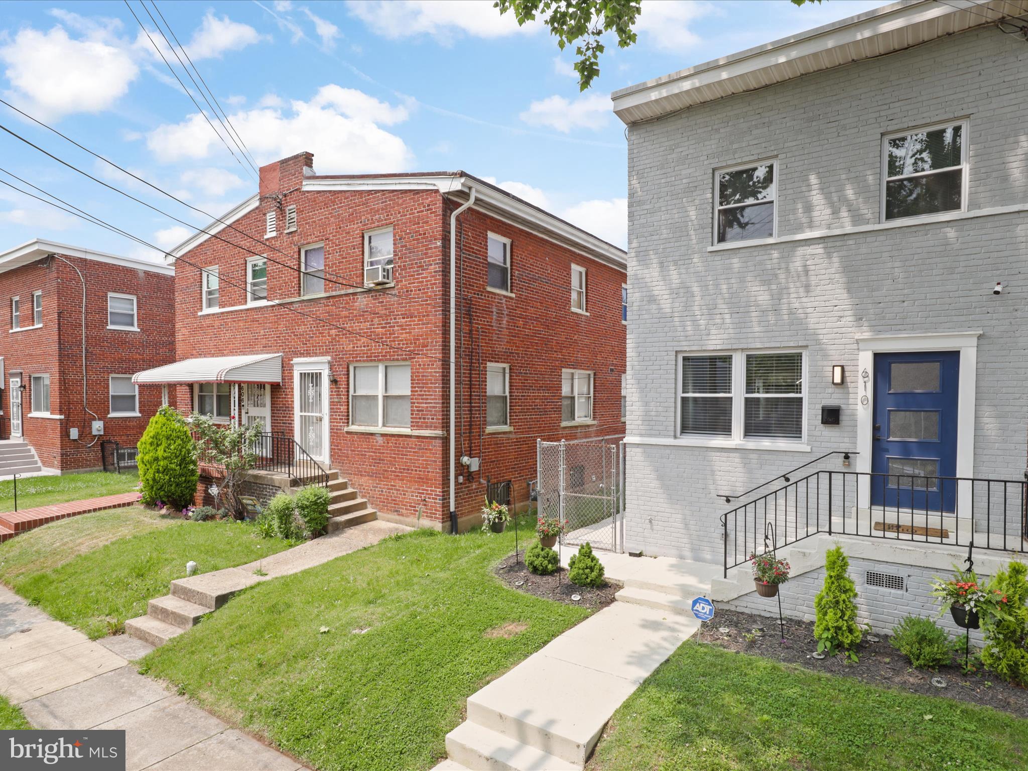 610 GALVESTON PLACE SE