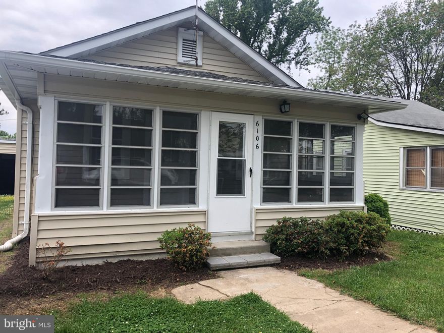 3BR Bungalow in a delightful water oriented setting with a view of the Potomac from the front porch*Nice size bedrooms plus 2 full baths*Beautifully updated with white kitchen cabinets, updated appliances and laminate flooring throughout*Off street parking*NON SMOKERS only*NO PETS*Available now!