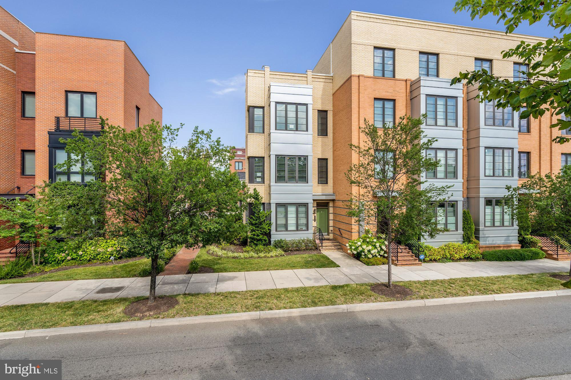 POTOMAC YARD - Residential