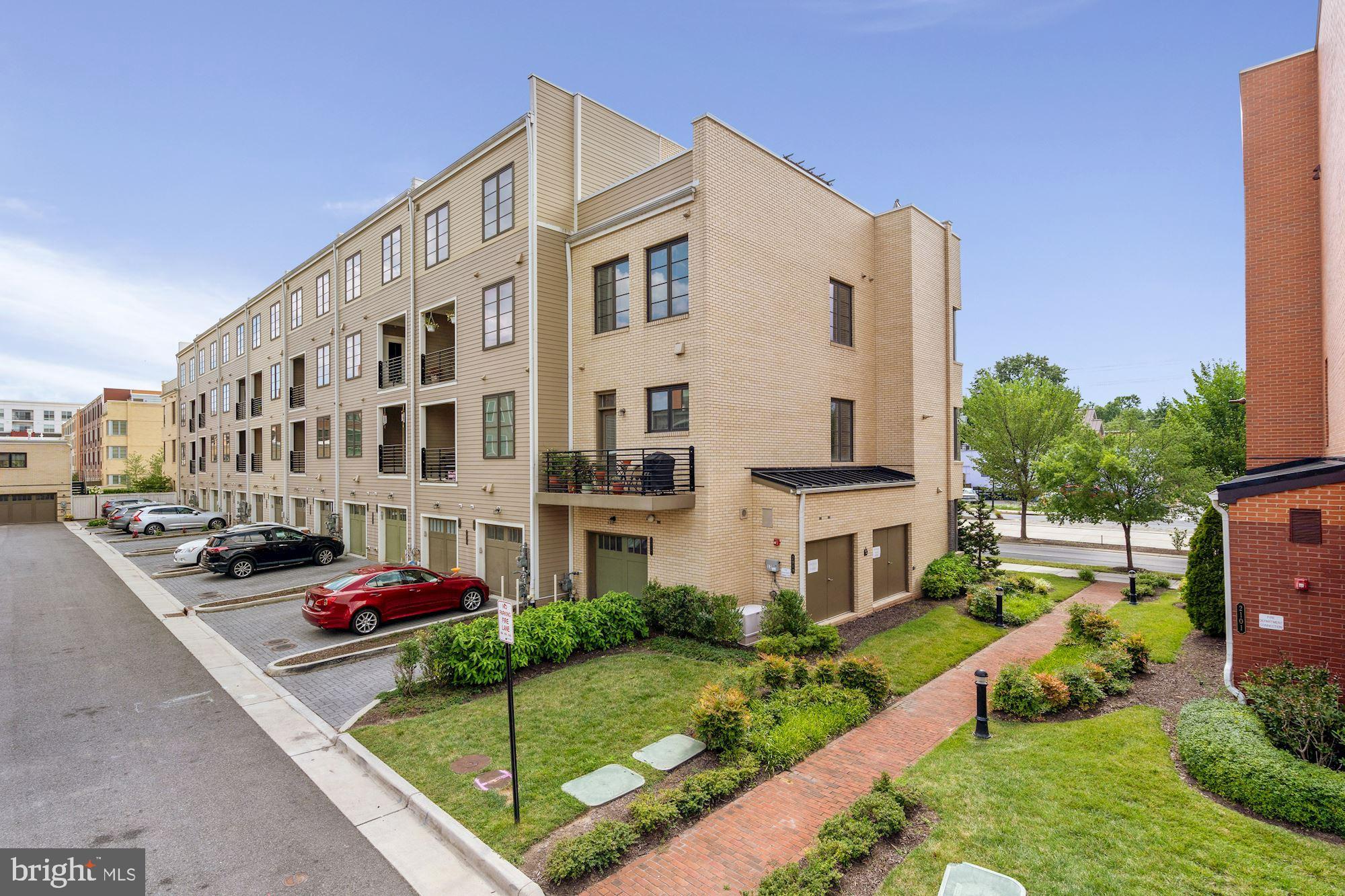 POTOMAC YARD - Residential
