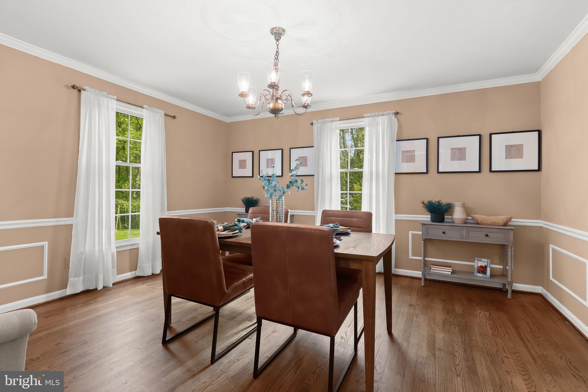 HOLLY KNOLL - Residential