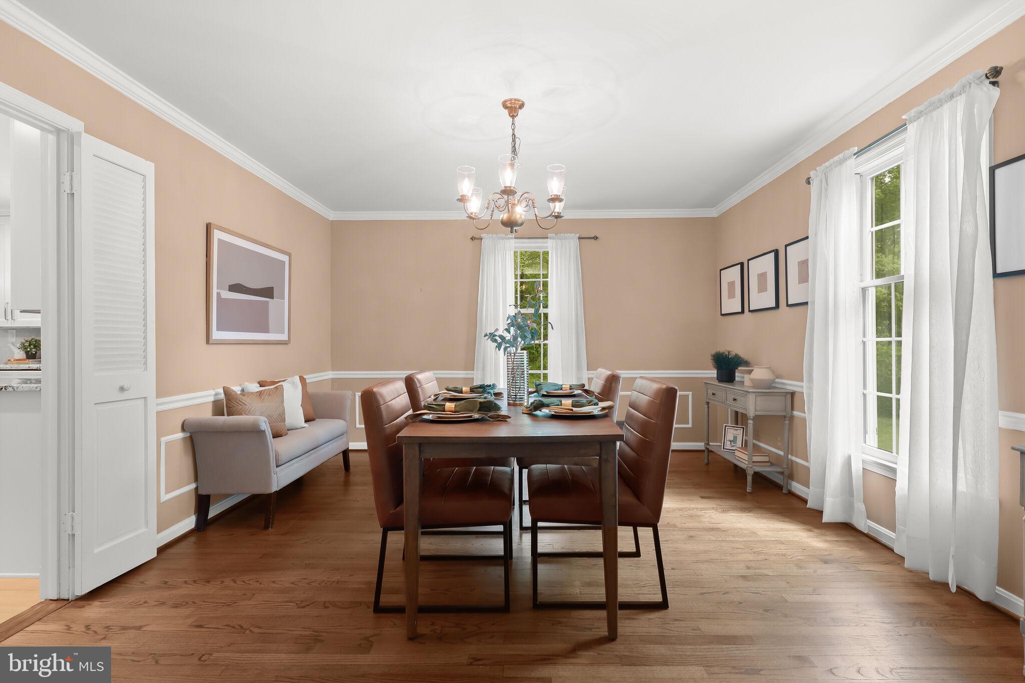 HOLLY KNOLL - Residential