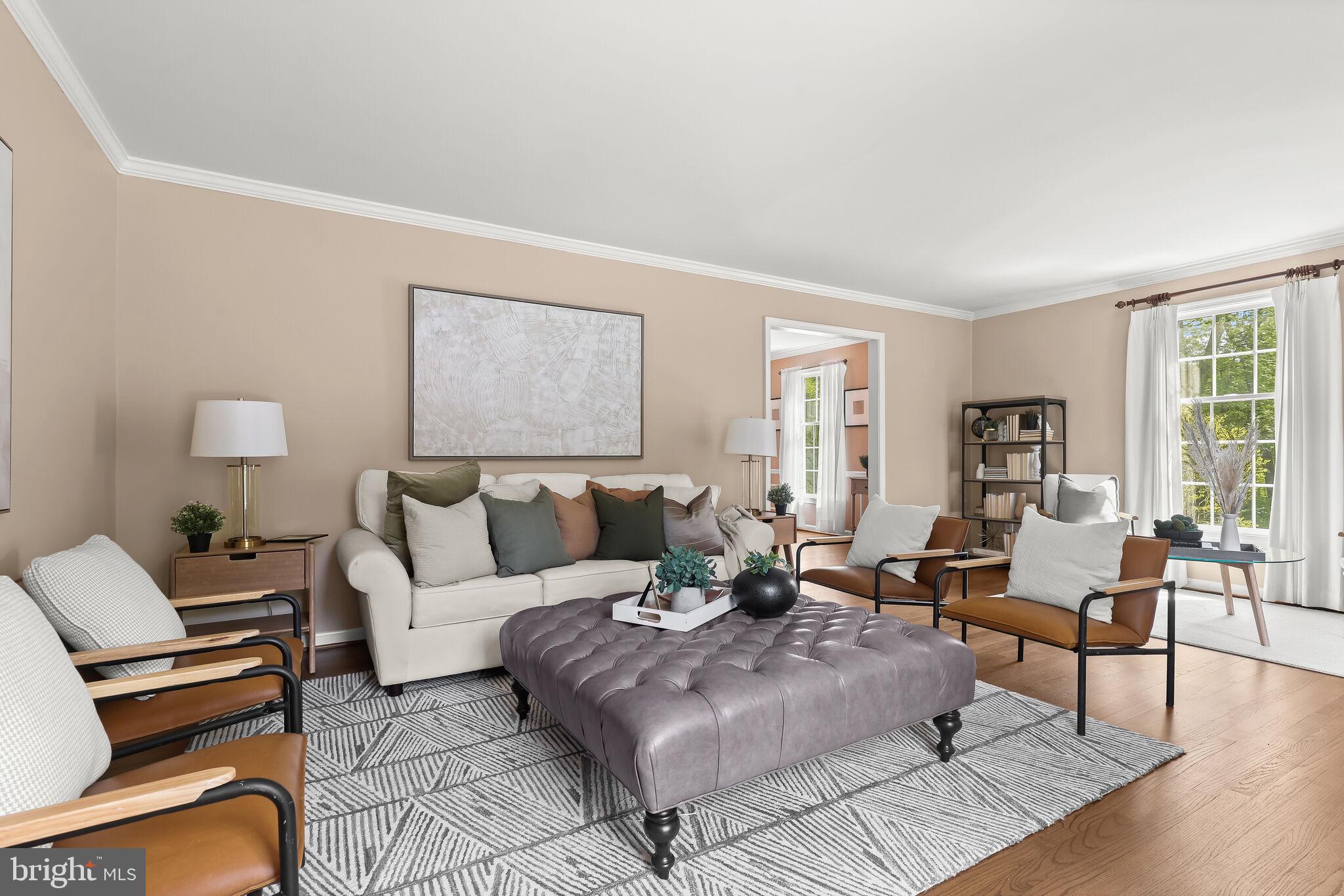 HOLLY KNOLL - Residential