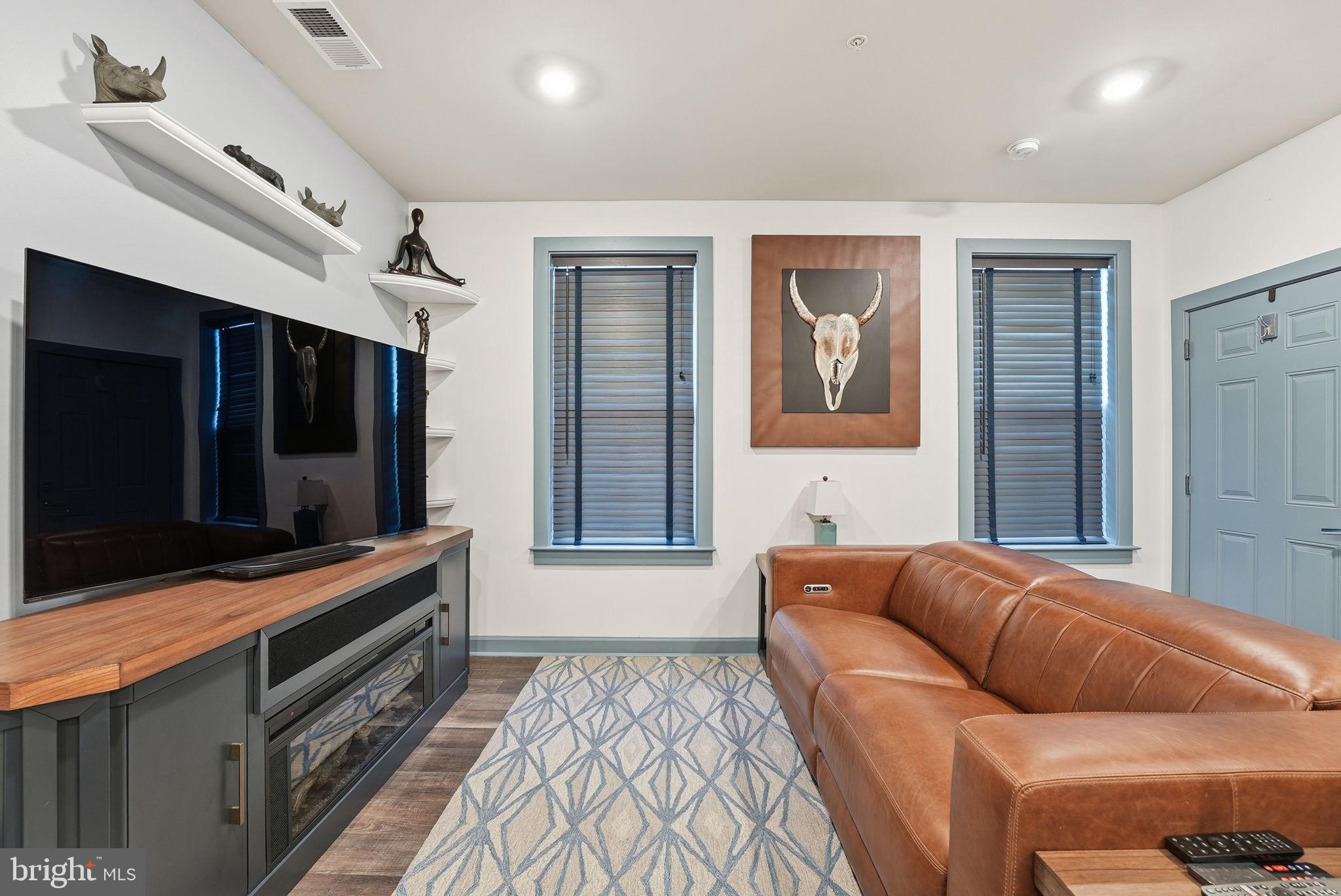 WOODLAND PARK - Residential