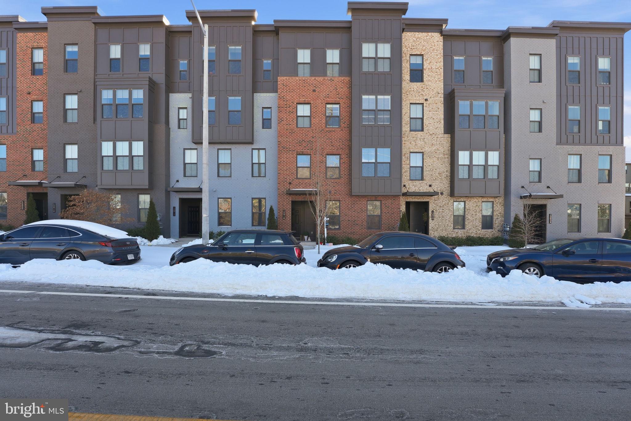 WOODLAND PARK - Residential