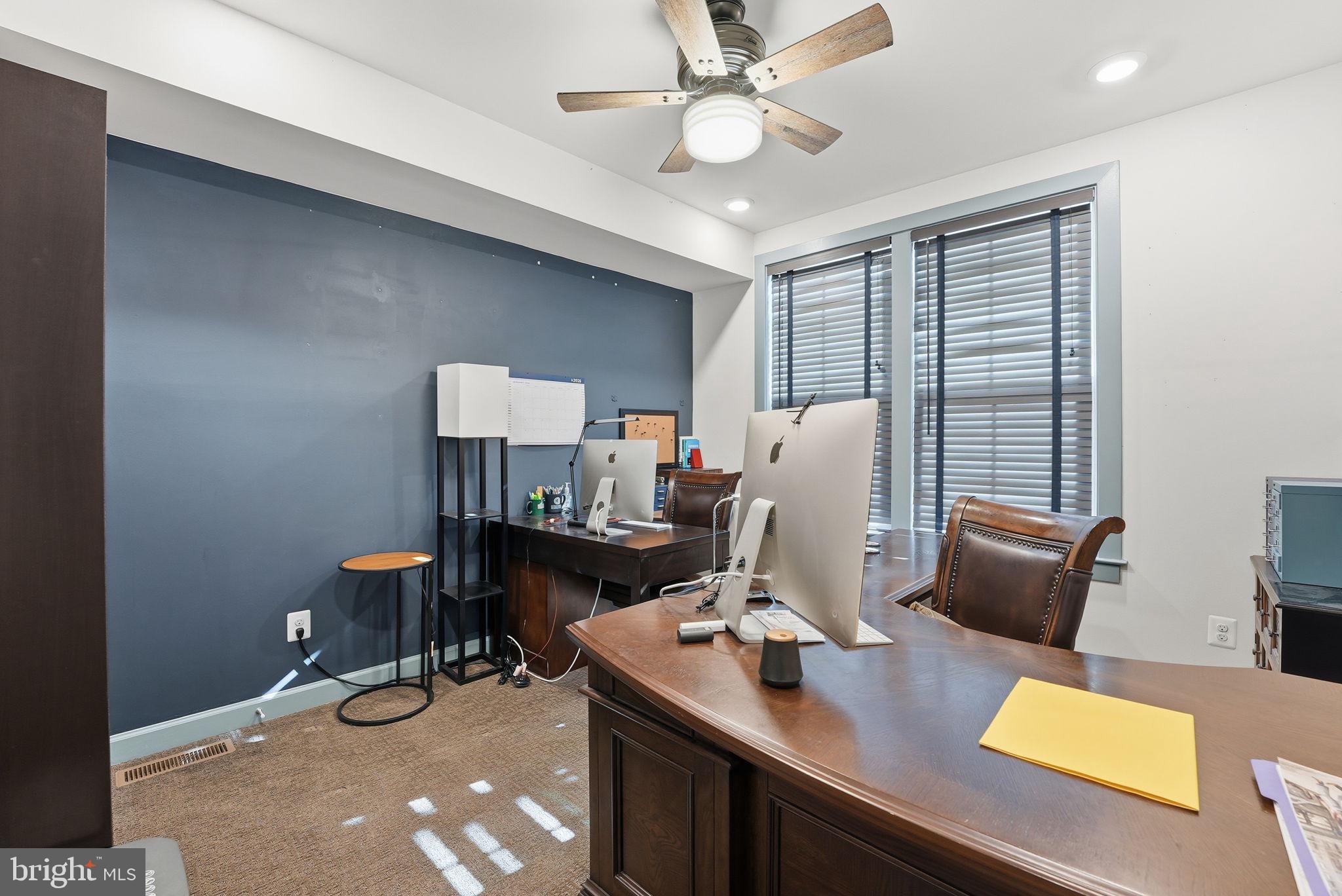 WOODLAND PARK - Residential