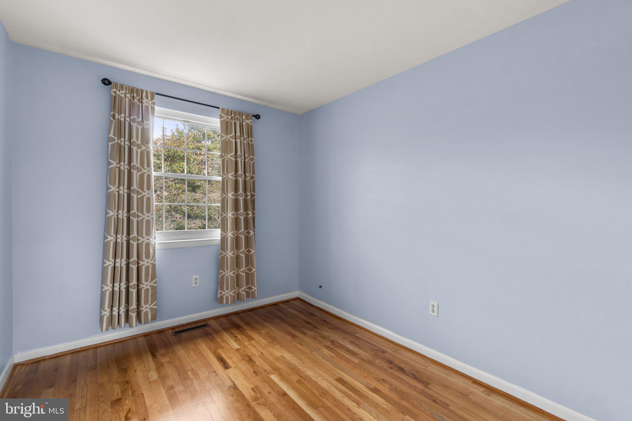 DULANEY TOWERS - Residential