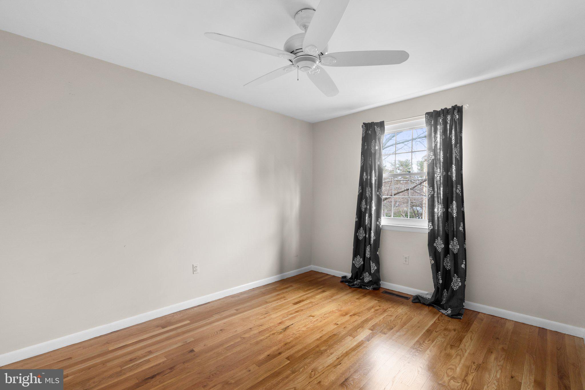 DULANEY TOWERS - Residential