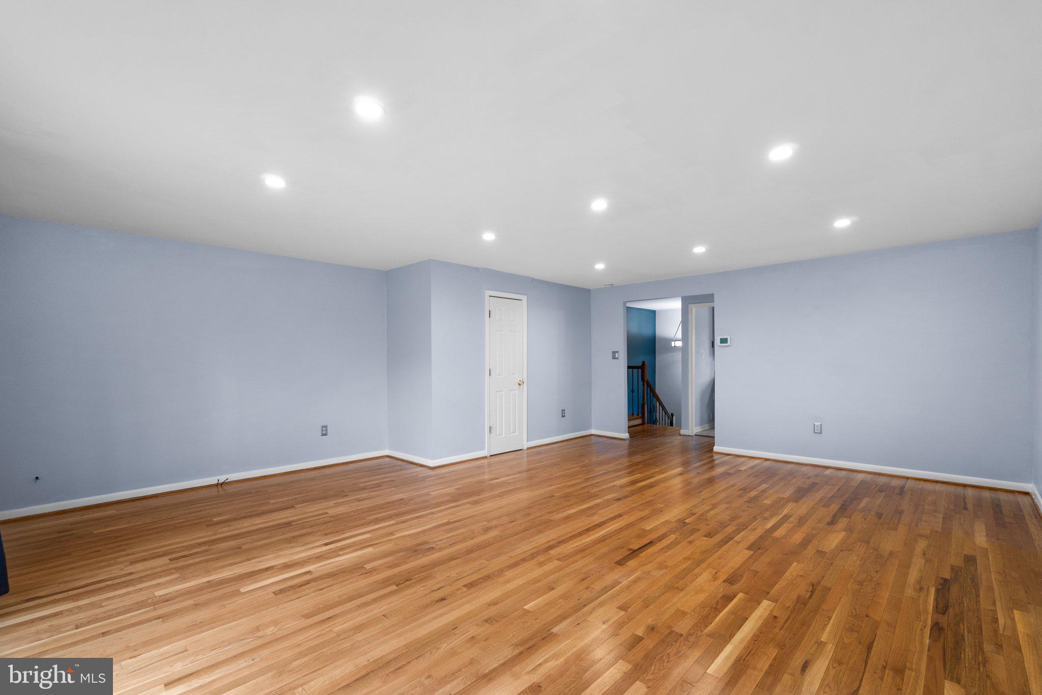 DULANEY TOWERS - Residential