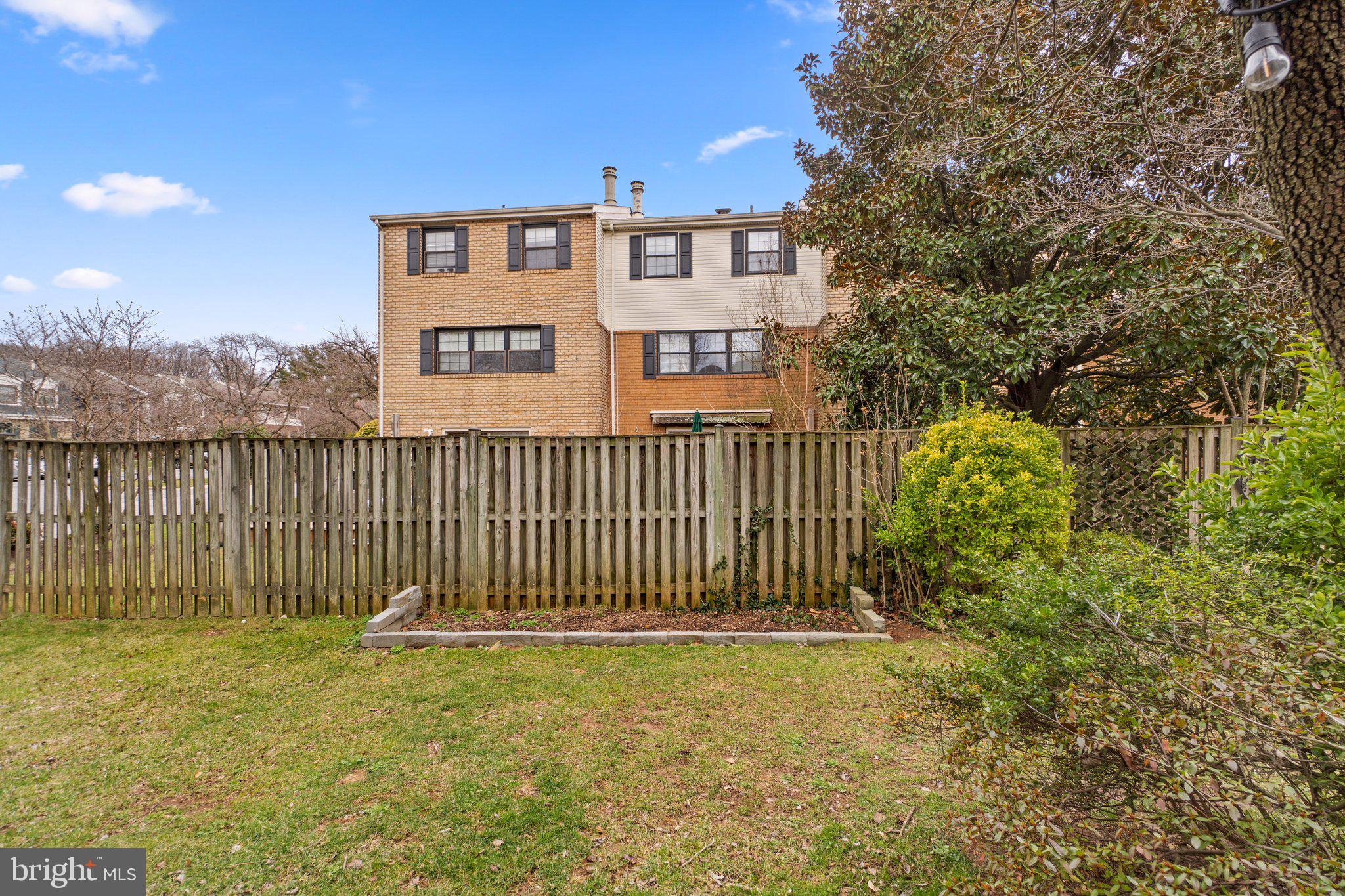 DULANEY TOWERS - Residential