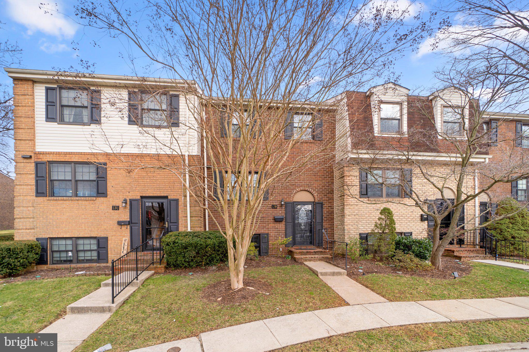 DULANEY TOWERS - Residential