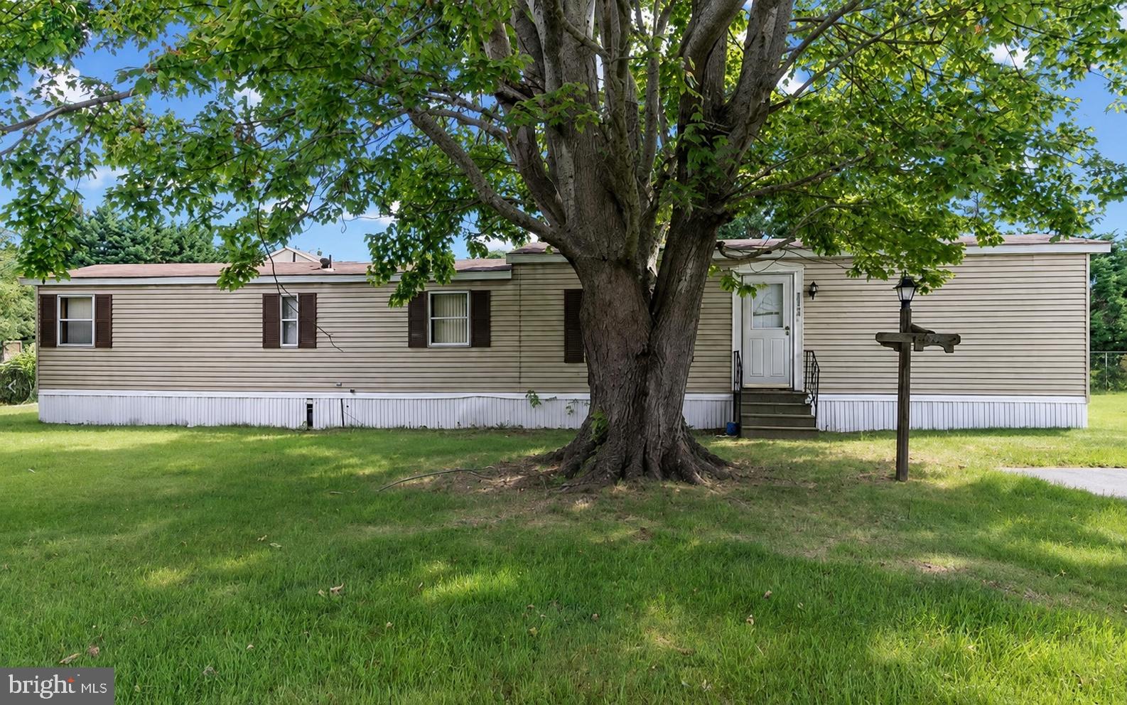 20106 FIELDCREST DRIVE