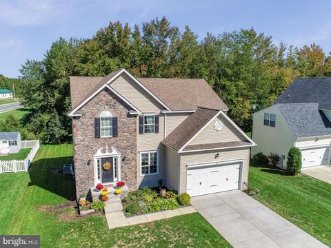 105 HOBBYHORSE COURT DOVER DE 19904