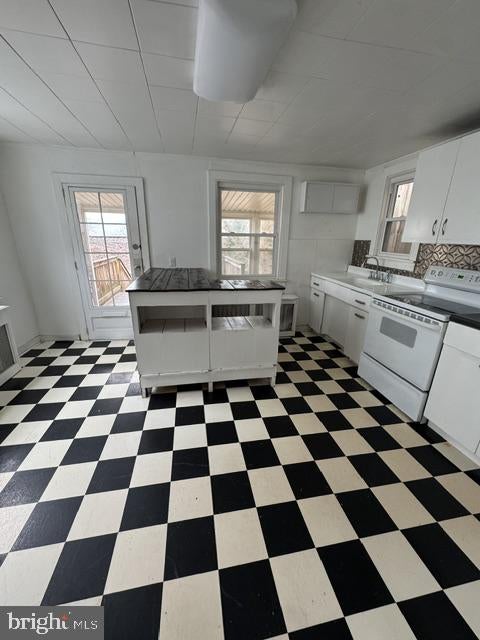 147 N MAIN