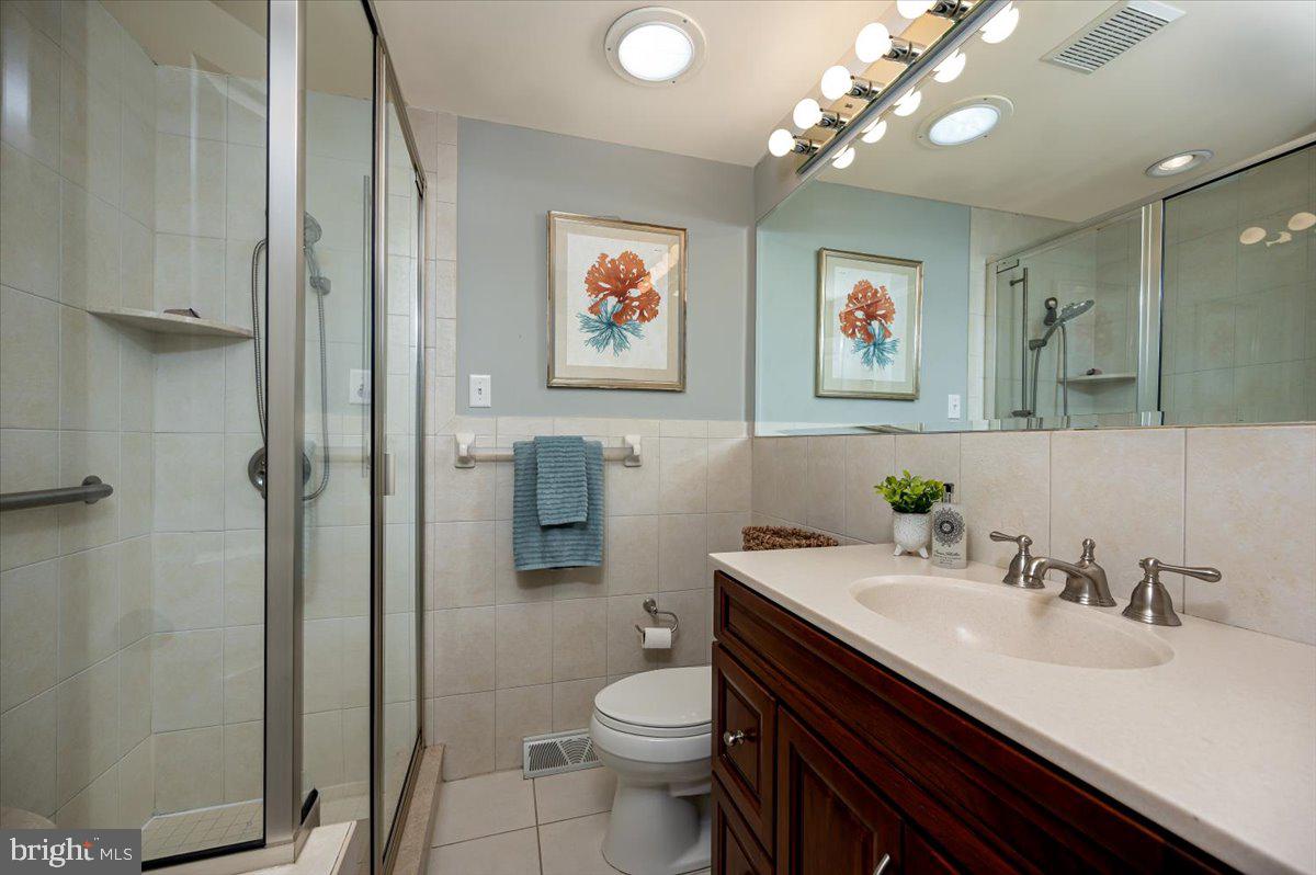 TRUXTON HEIGHTS - Residential