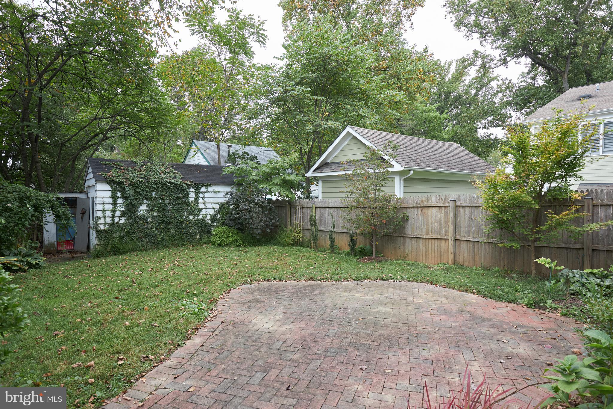 HUNTINGTON TERRACE - Residential