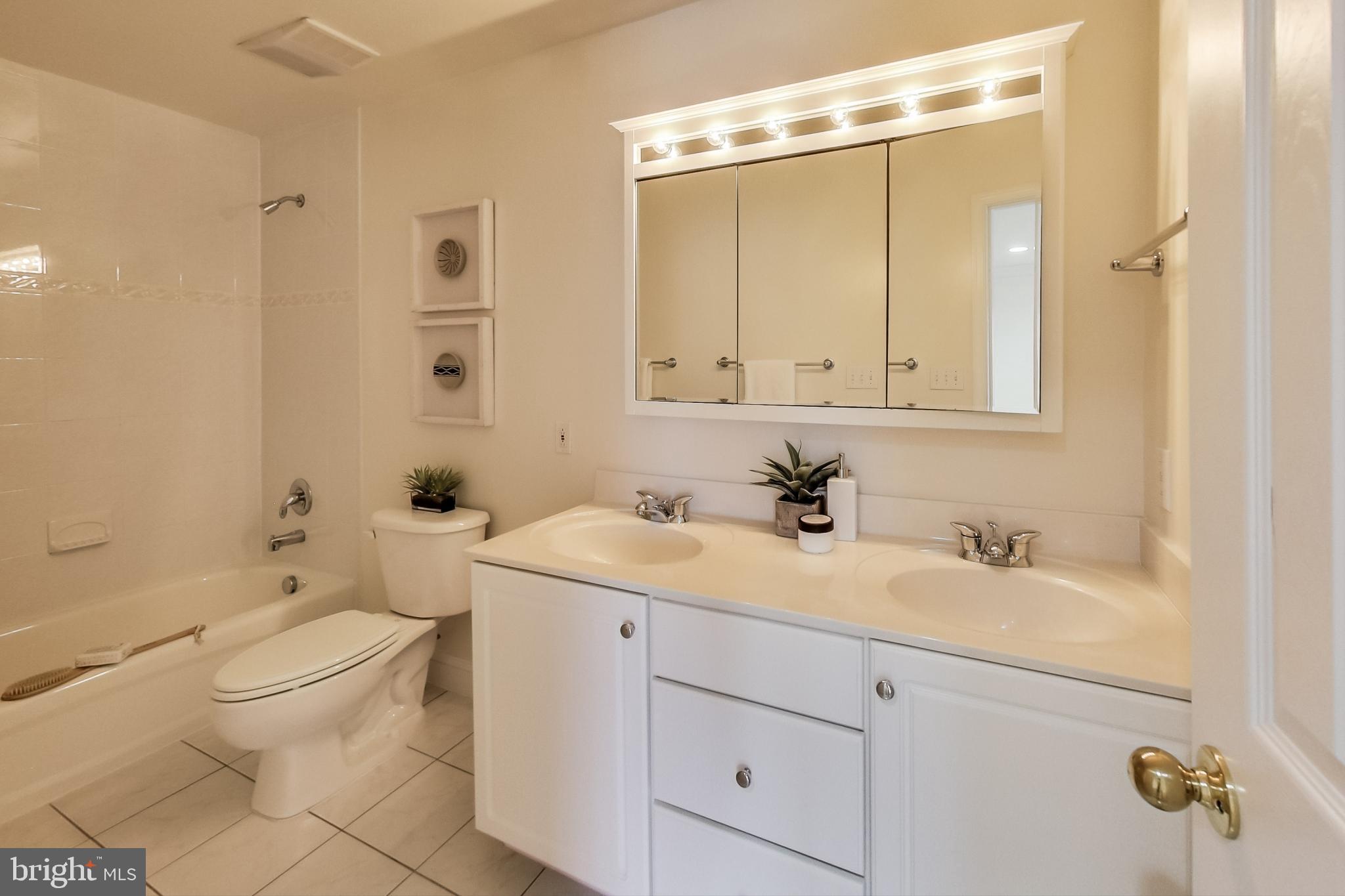 HUNTINGTON TERRACE - Residential