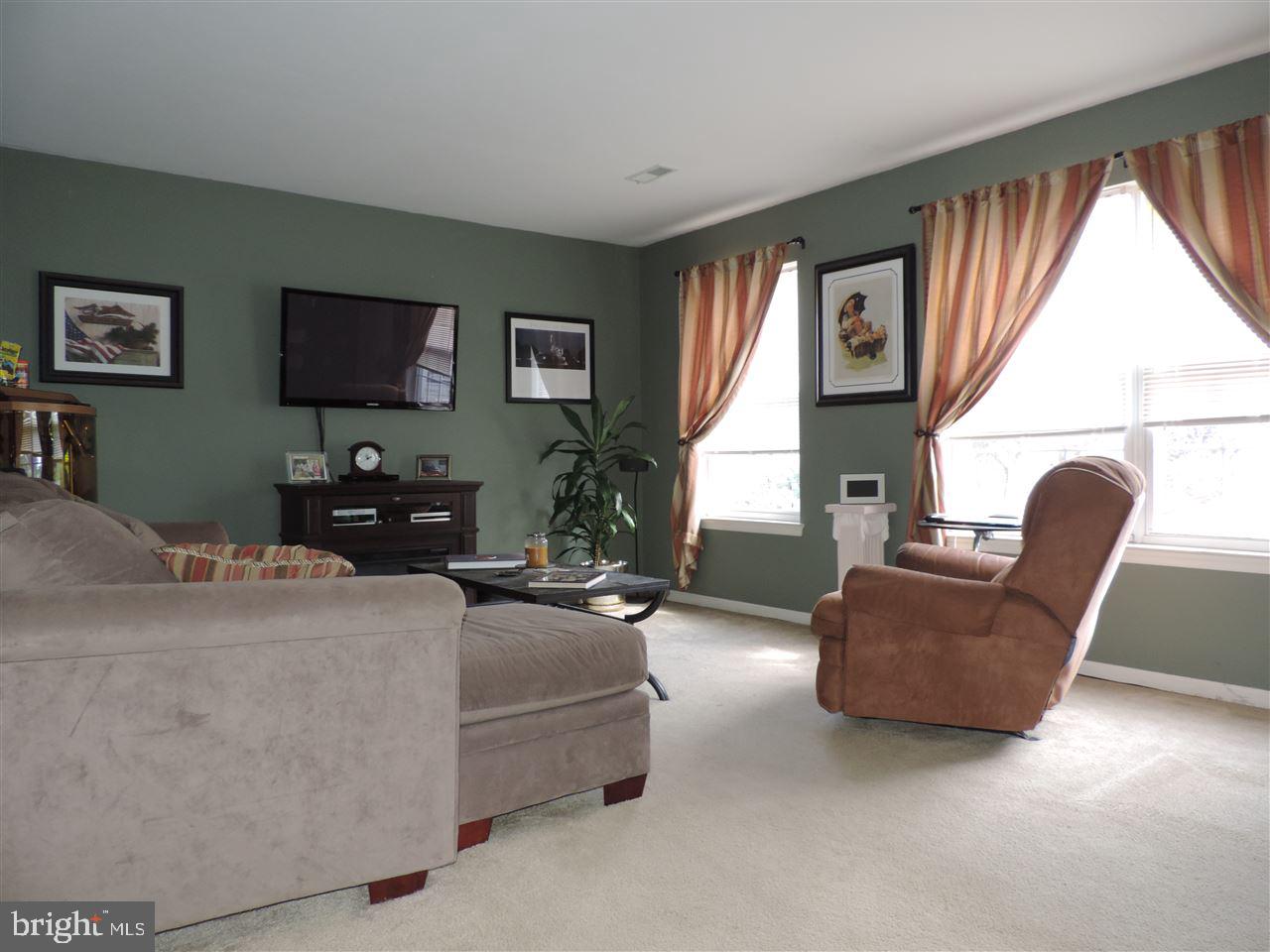 BUTTONWOOD GREEN - Residential