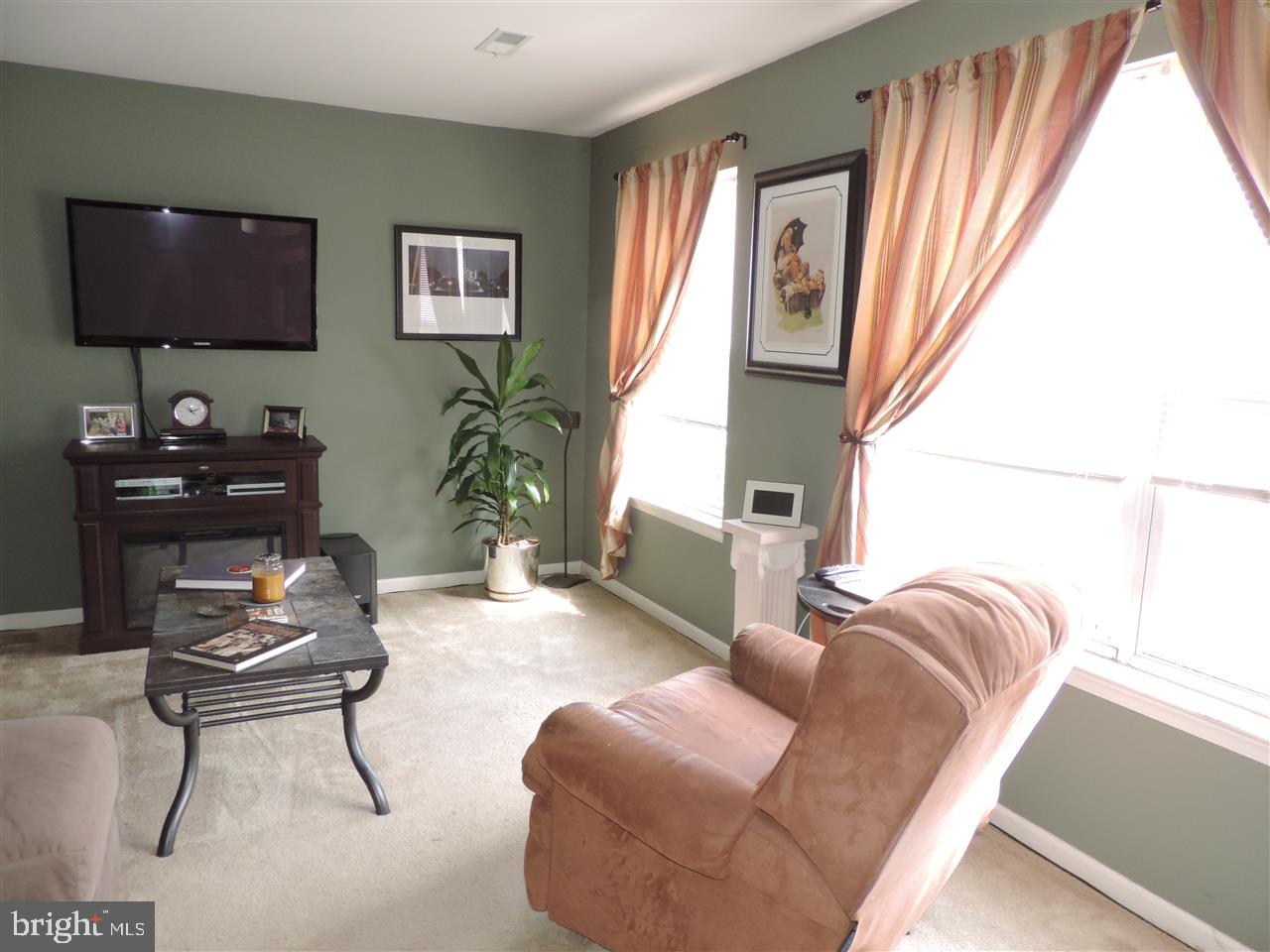 BUTTONWOOD GREEN - Residential