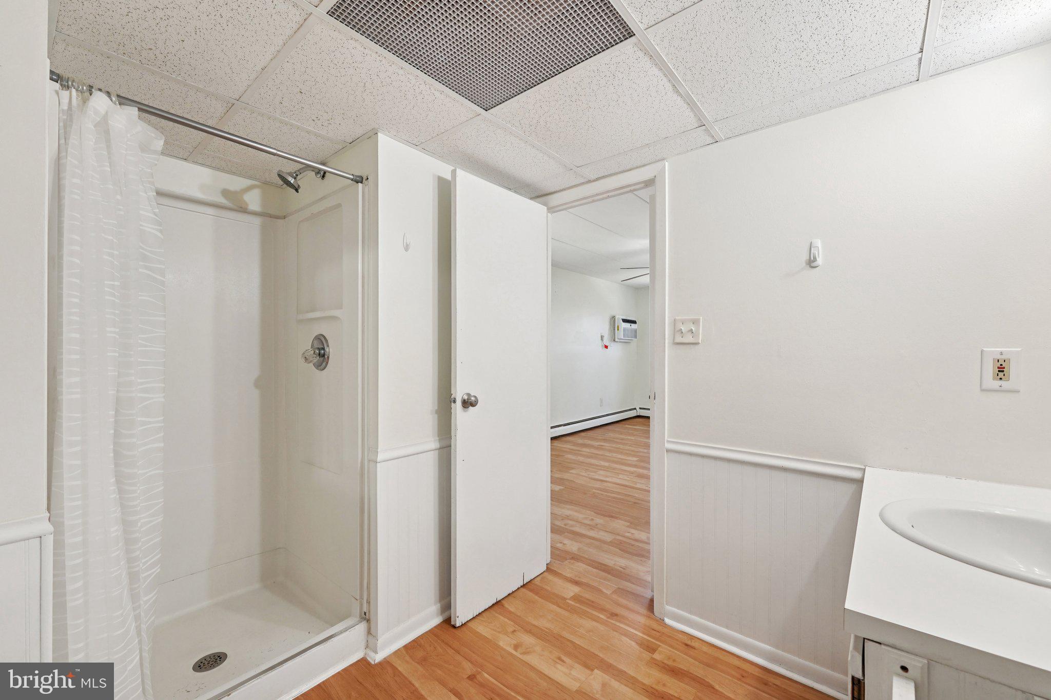 MEADOW WOOD - Residential