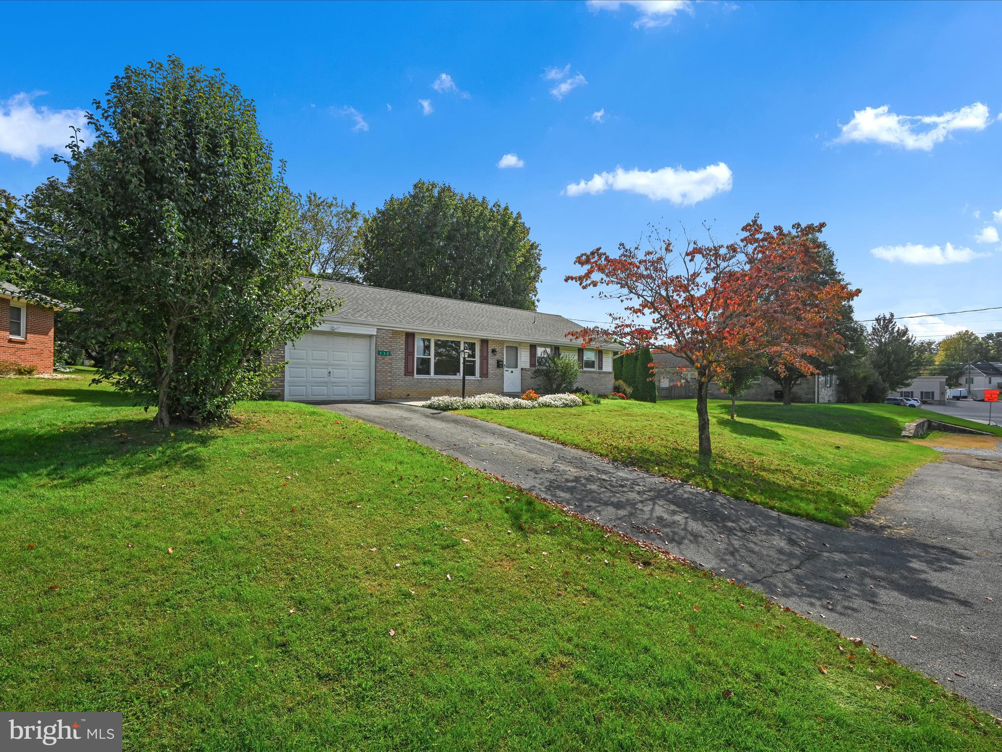 232 CIRCLE DRIVE