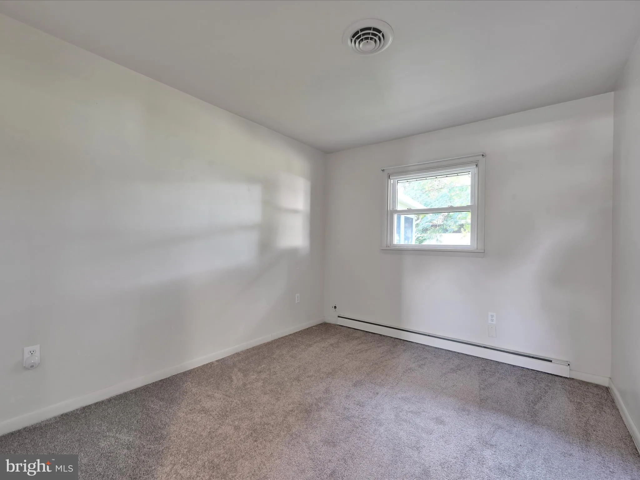 Quarryville, Pennsylvania 17566, United States, 3 Bedrooms Bedrooms, ,2 BathroomsBathrooms,Residential,Active,223589