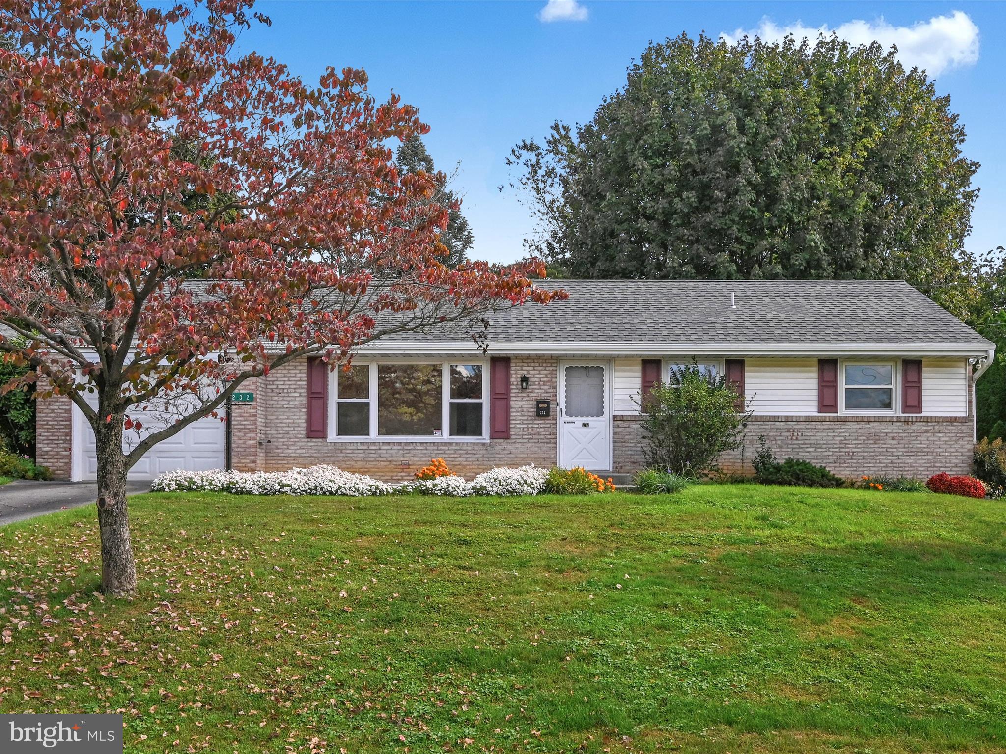 232 CIRCLE DRIVE