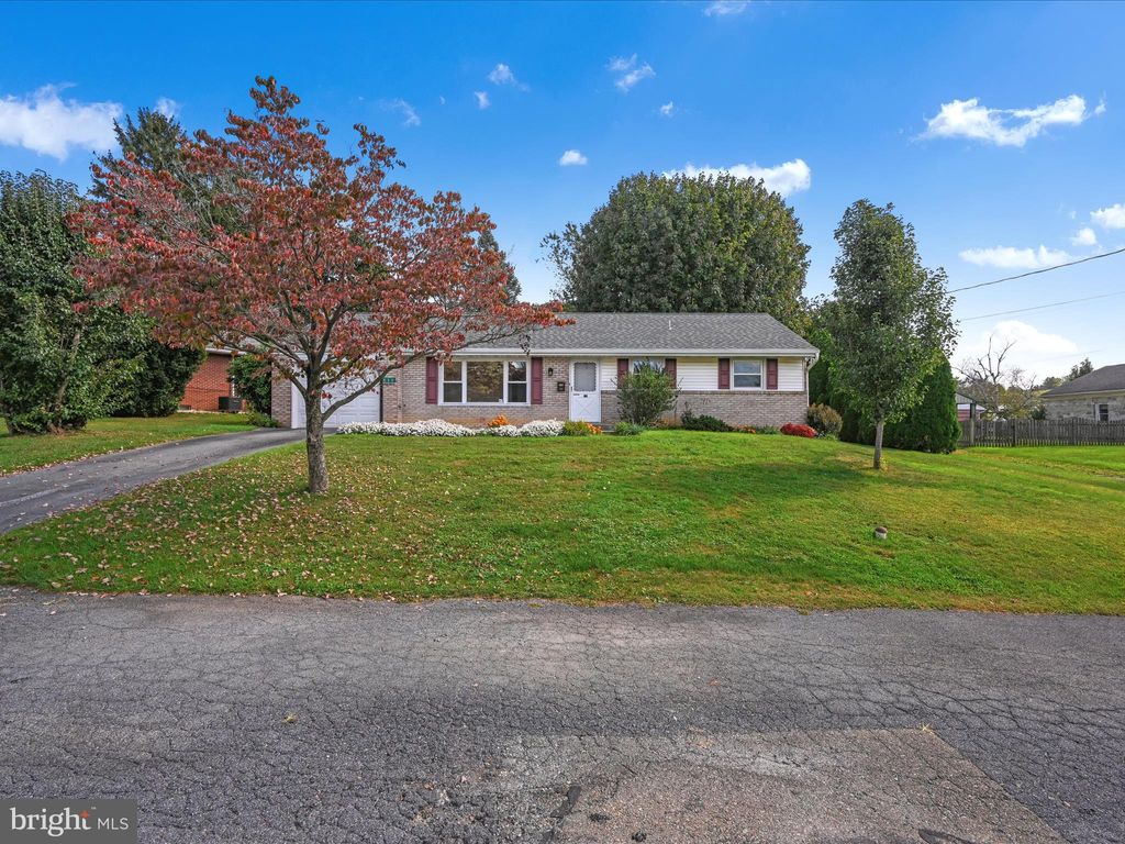 Photo of 232 Circle Drive, QUARRYVILLE, PA 17566 (MLS # PALA2077734)