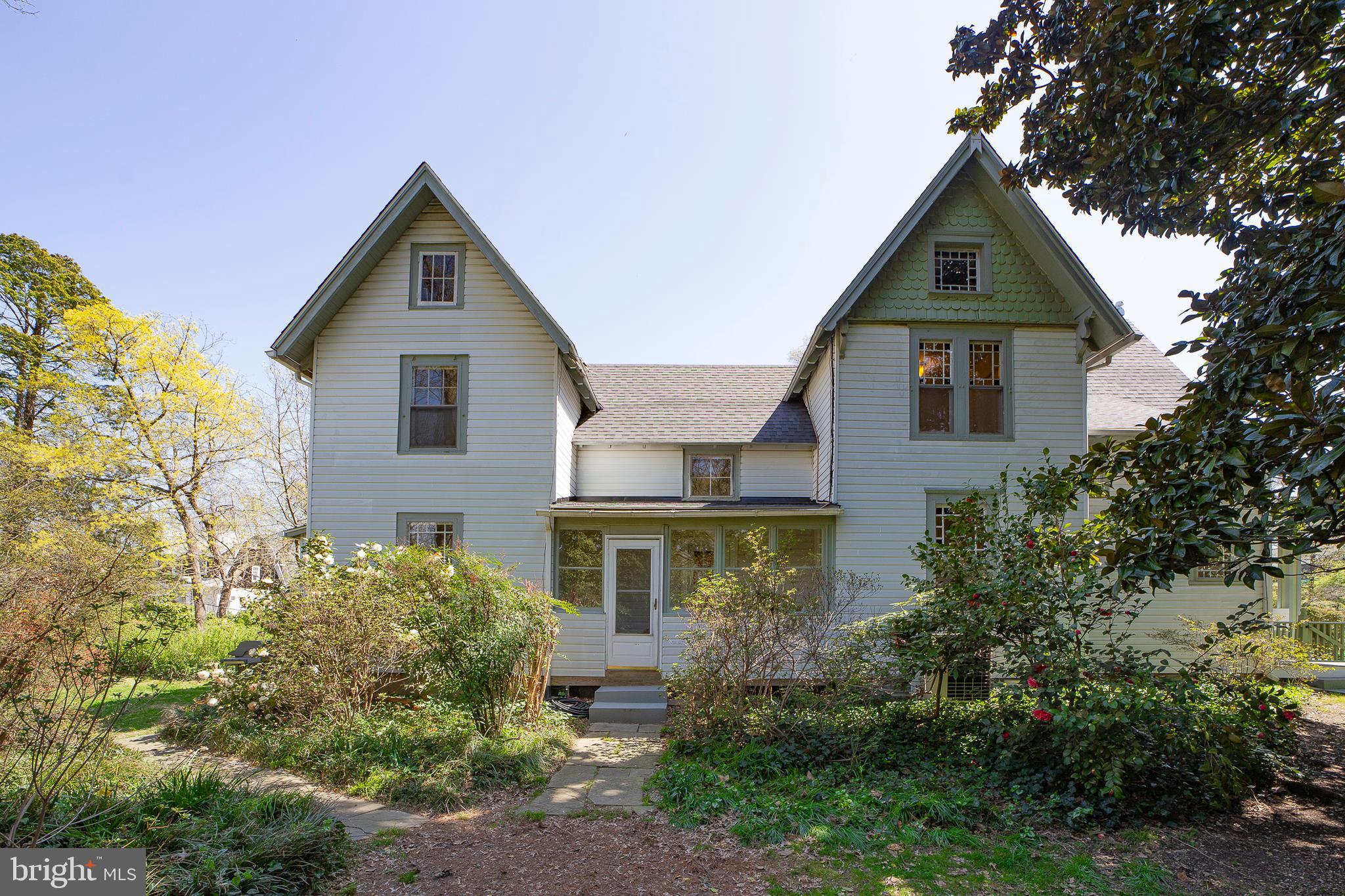 COLLEGE PARK - Residential