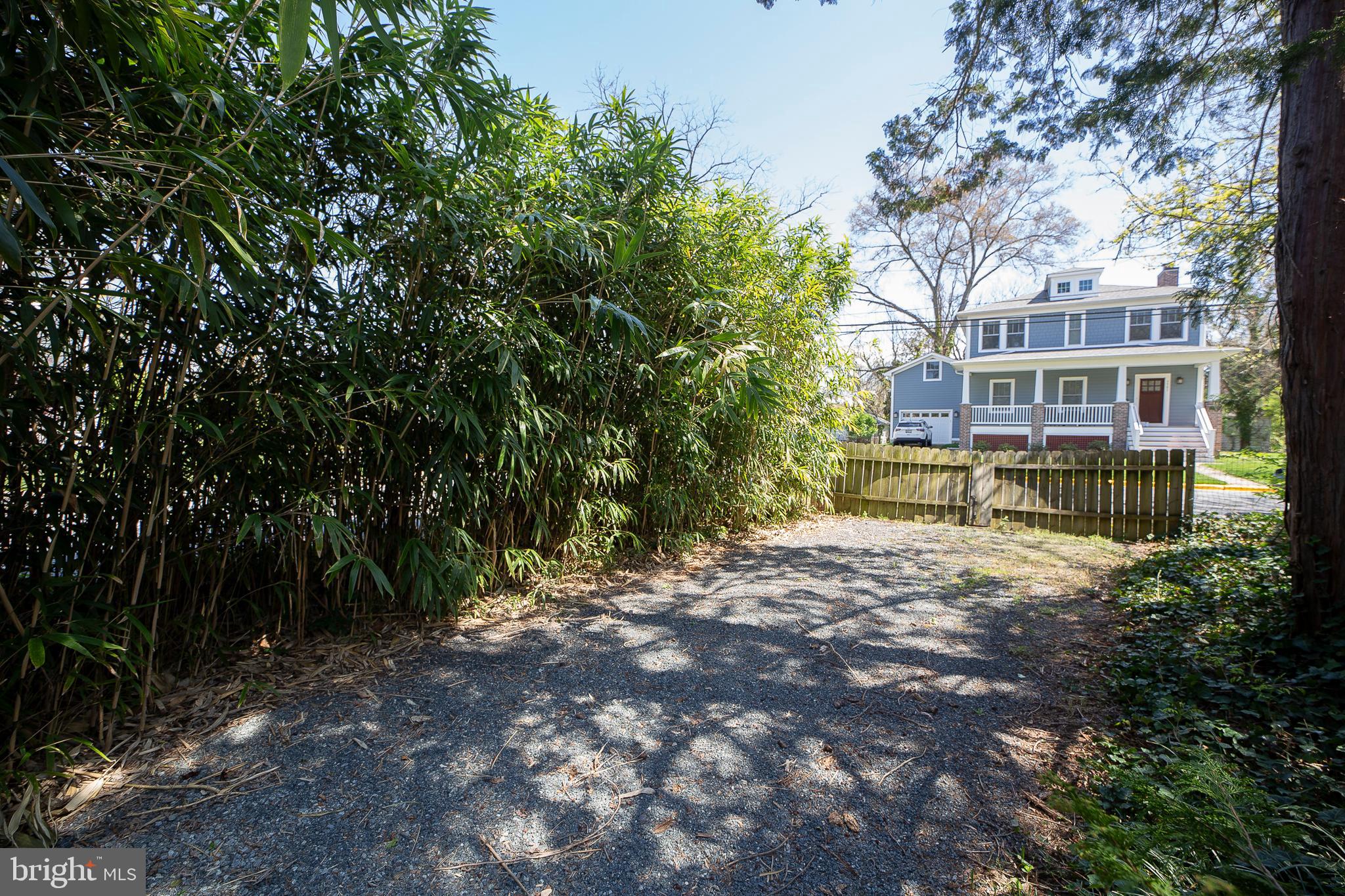 COLLEGE PARK - Residential