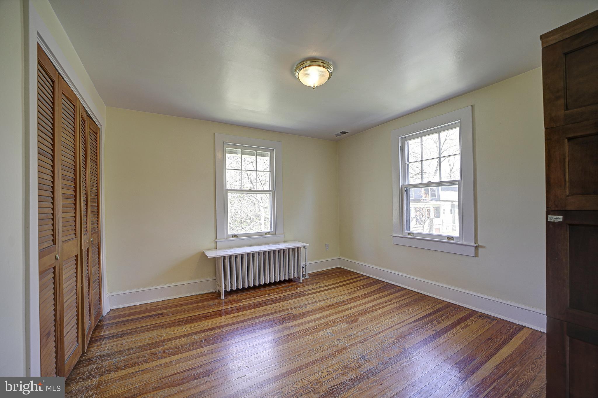 COLLEGE PARK - Residential