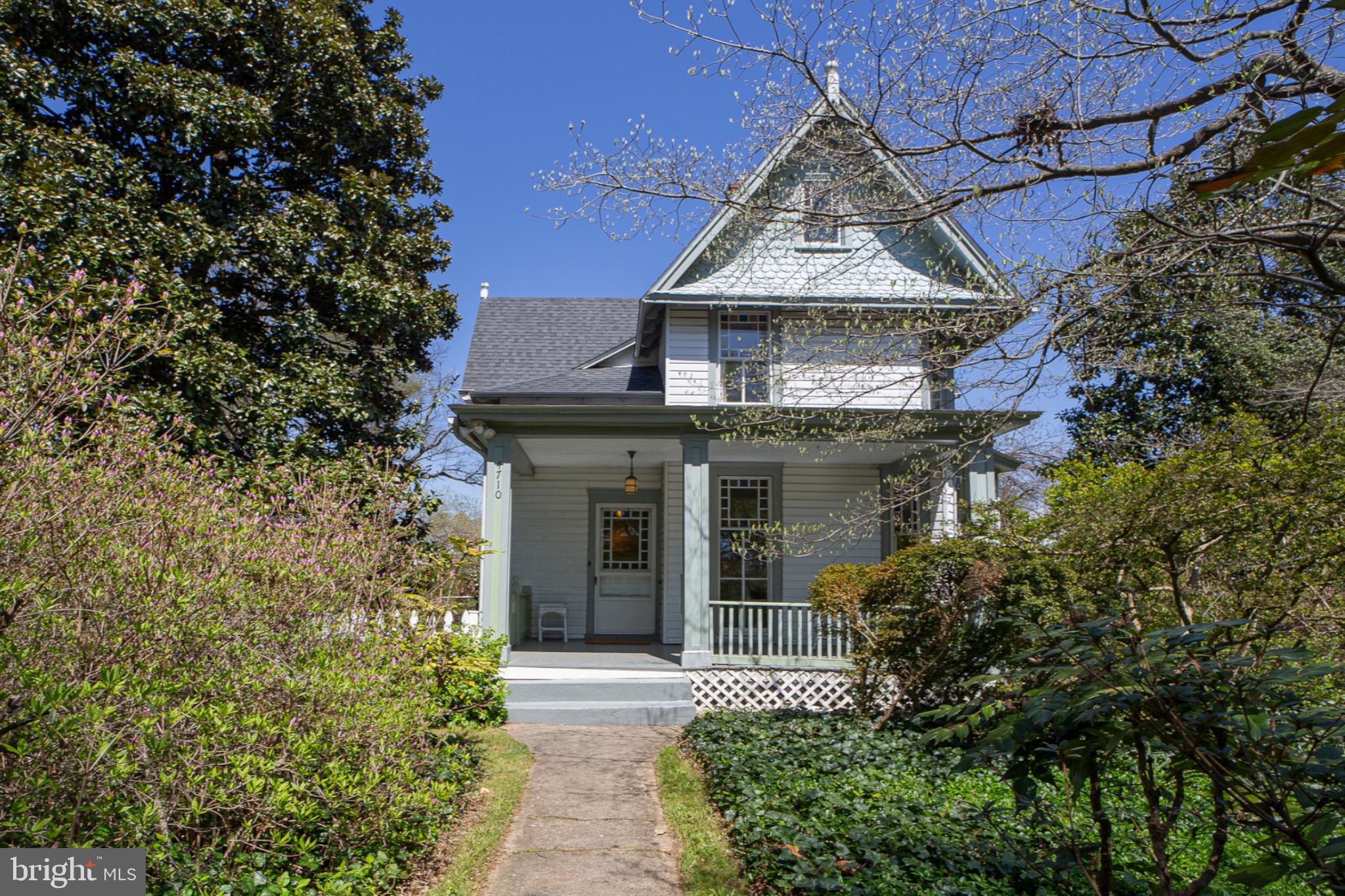 COLLEGE PARK - Residential