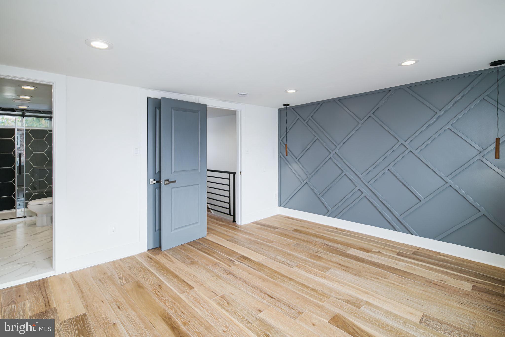 OLDE KENSINGTON - Residential