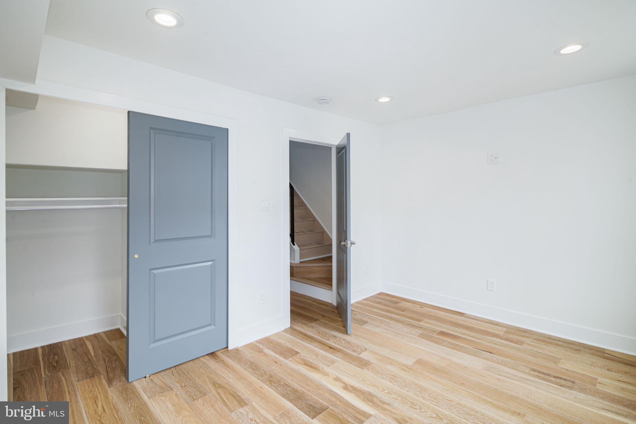 OLDE KENSINGTON - Residential