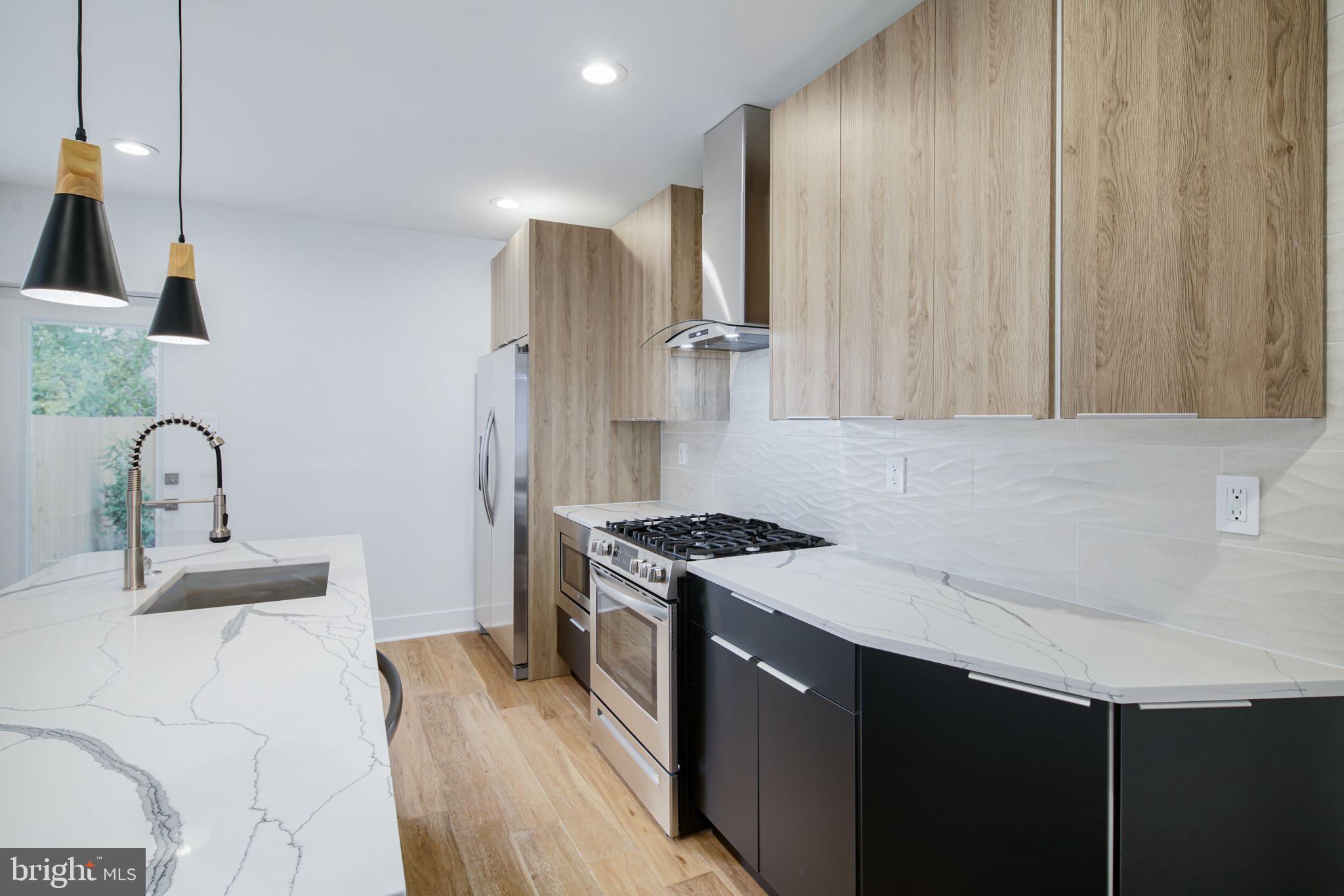 OLDE KENSINGTON - Residential